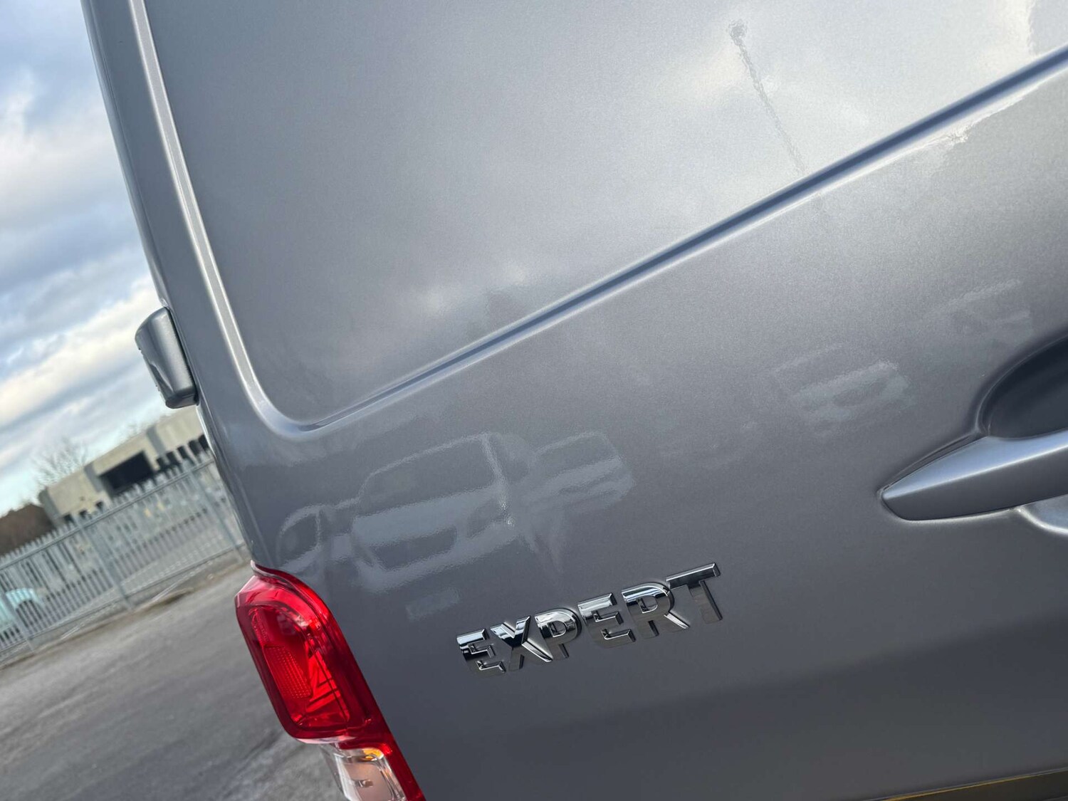 Used Peugeot Expert 2022 for sale - 77669329: Photo 19