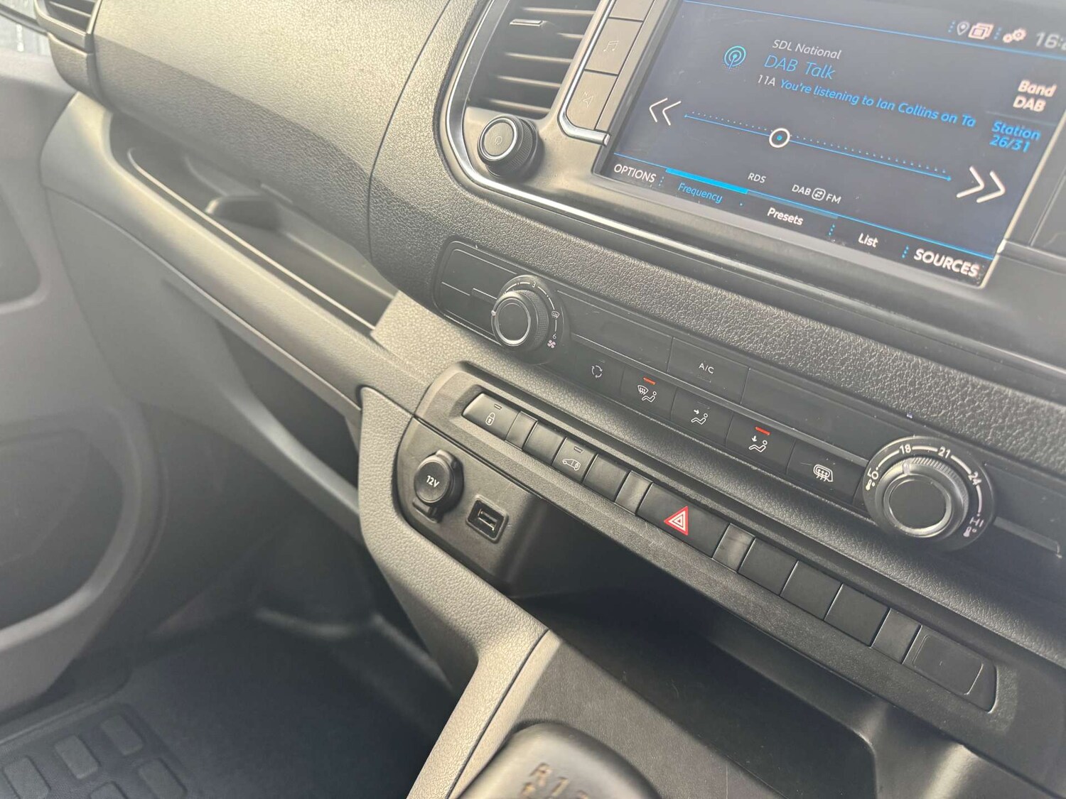 Used Peugeot Expert 2022 for sale - 77669329: Photo 31