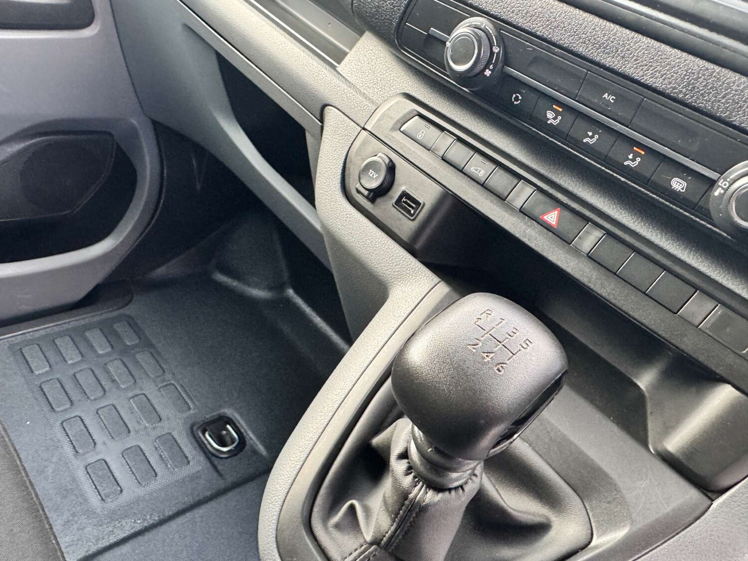 Used Peugeot Expert 2022 for sale - 77669329: Photo 7