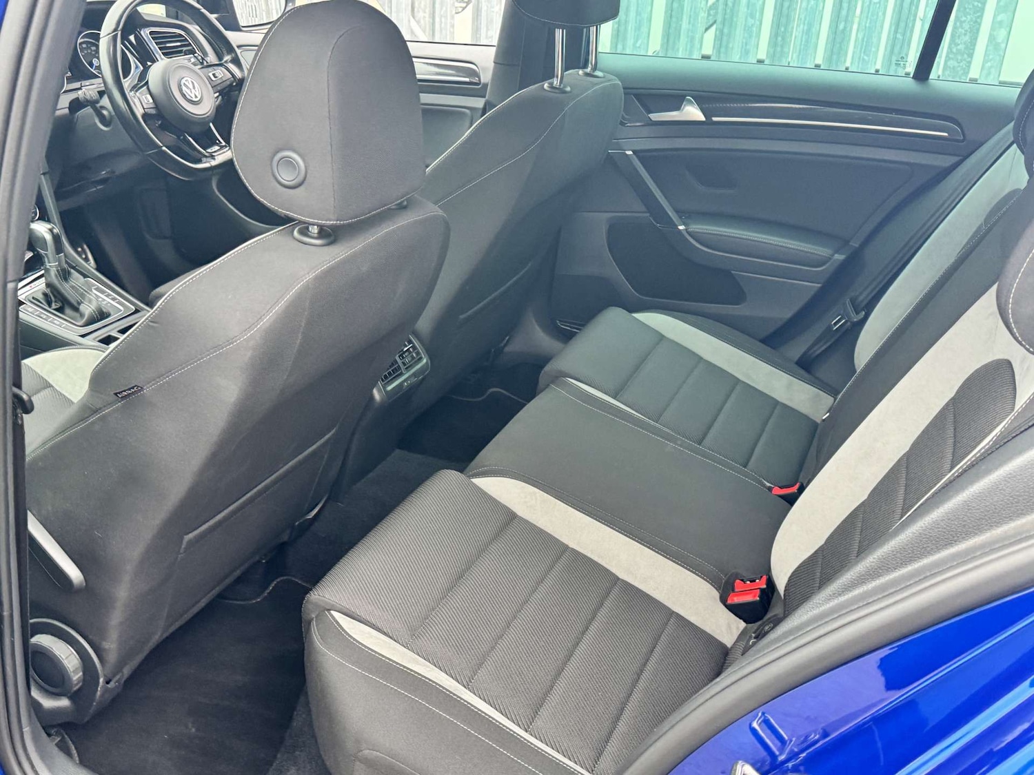 Used Volkswagen Golf 2017 for sale - 76280353: Photo 24