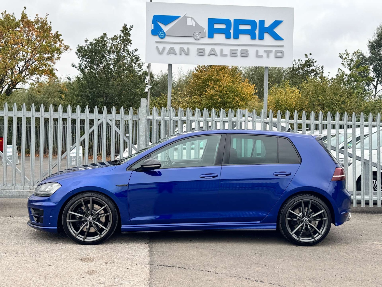 Used Volkswagen Golf 2017 for sale - 76280353: Photo 3