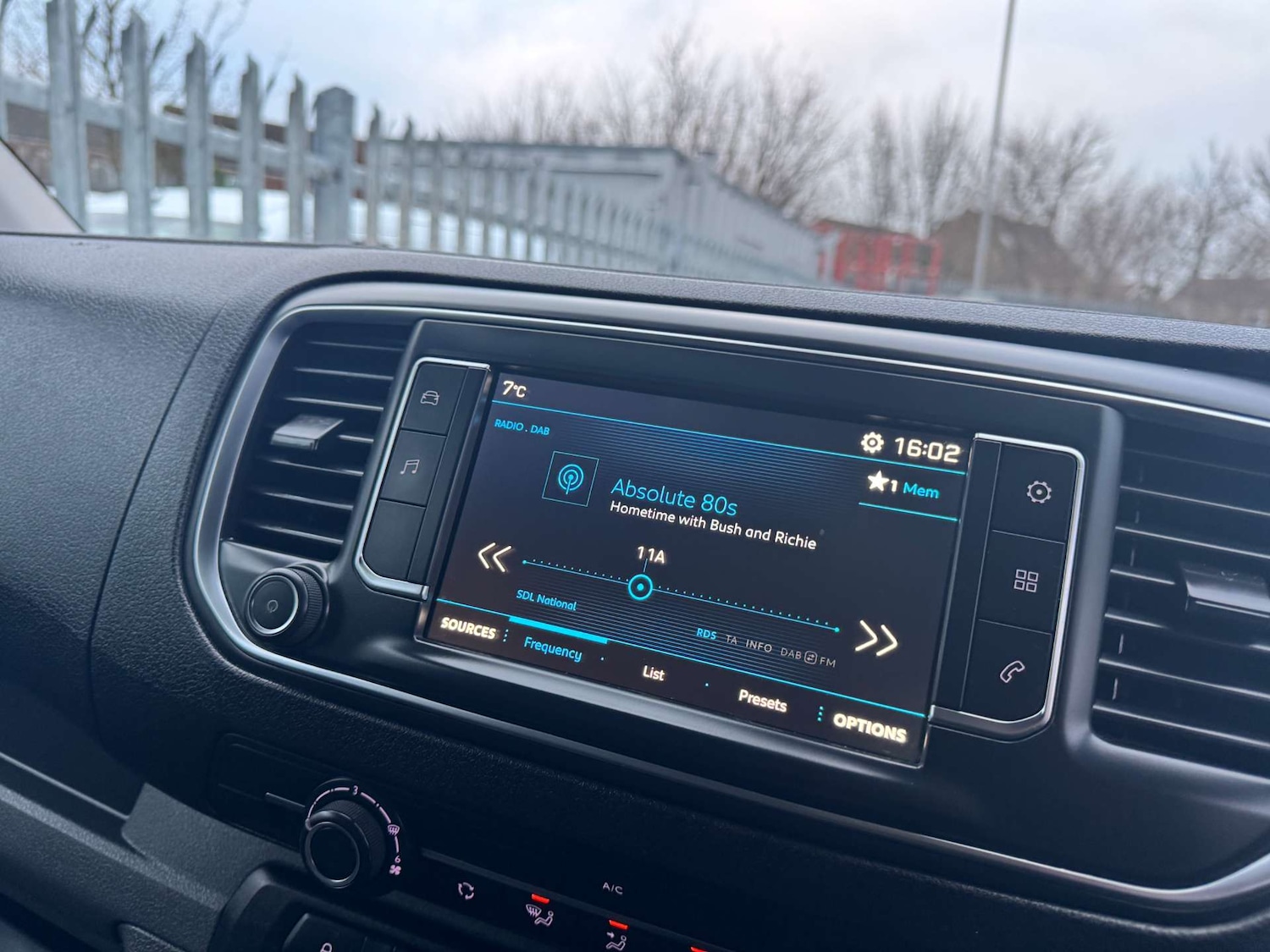 Used Peugeot Expert 2019 for sale - 77445647: Photo 16