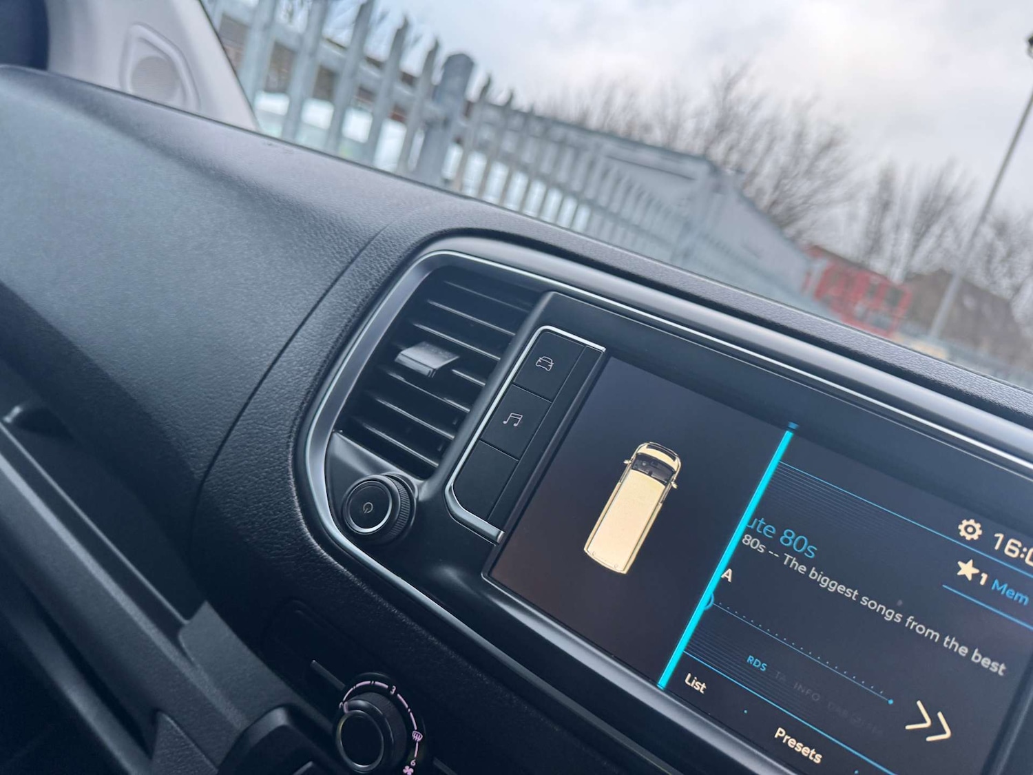 Used Peugeot Expert 2019 for sale - 77445647: Photo 24