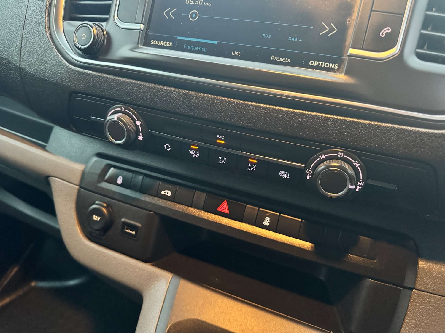 Used Peugeot Expert 2019 for sale - 77139231: Photo 11