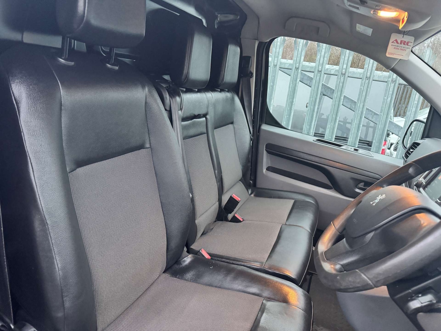 Used Peugeot Expert 2019 for sale - 77139231: Photo 17