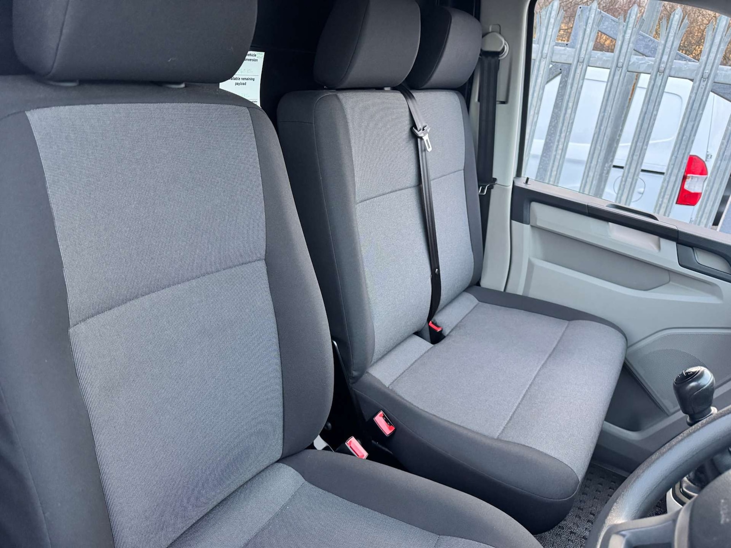 Used Volkswagen Transporter 2018 for sale - 77201554: Photo 17