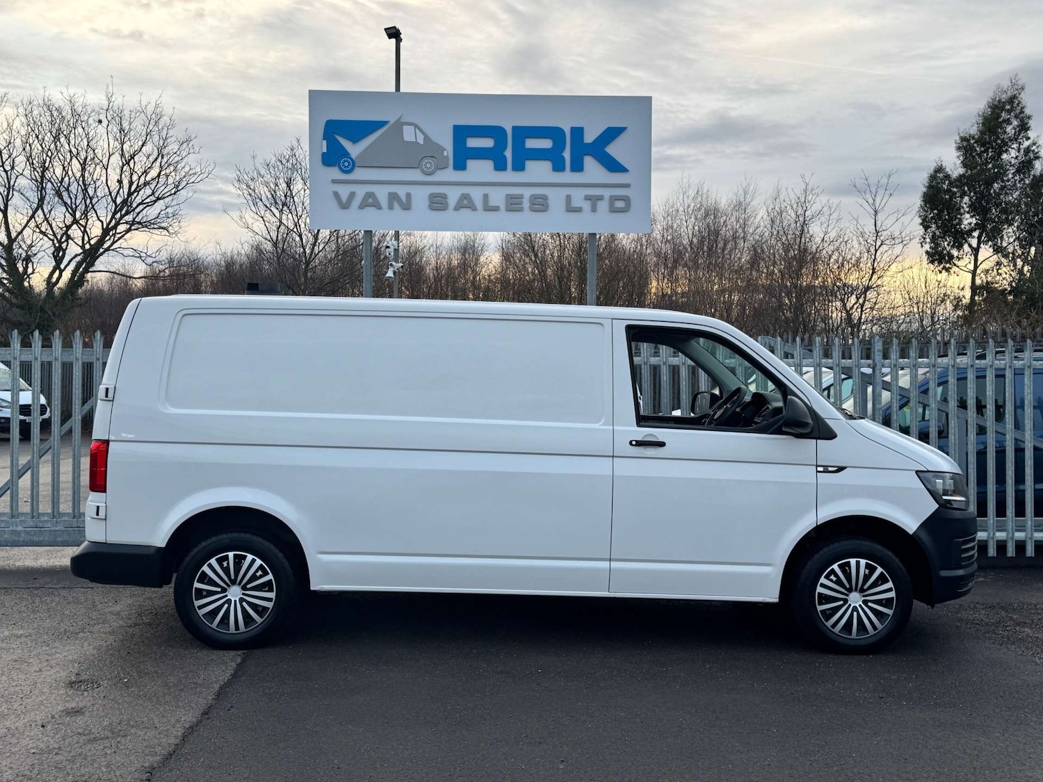 Used Volkswagen Transporter 2018 for sale - 77201554: Photo 19