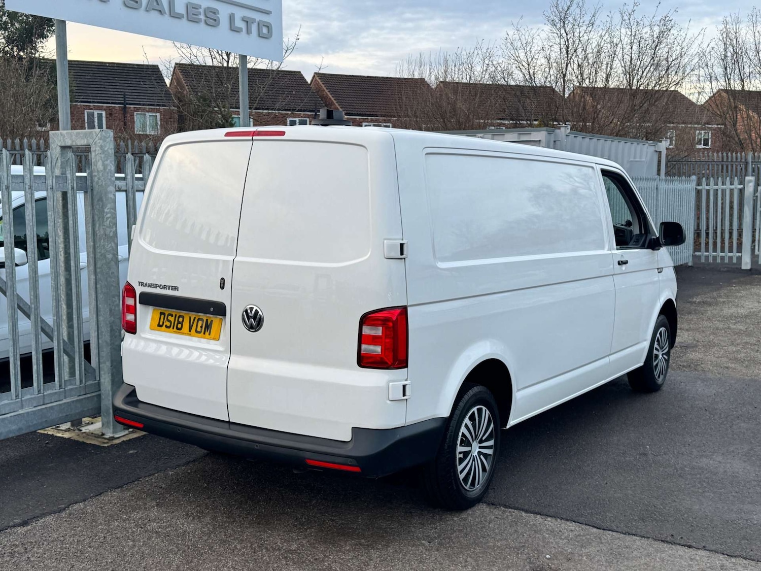 Used Volkswagen Transporter 2018 for sale - 77201554: Photo 20