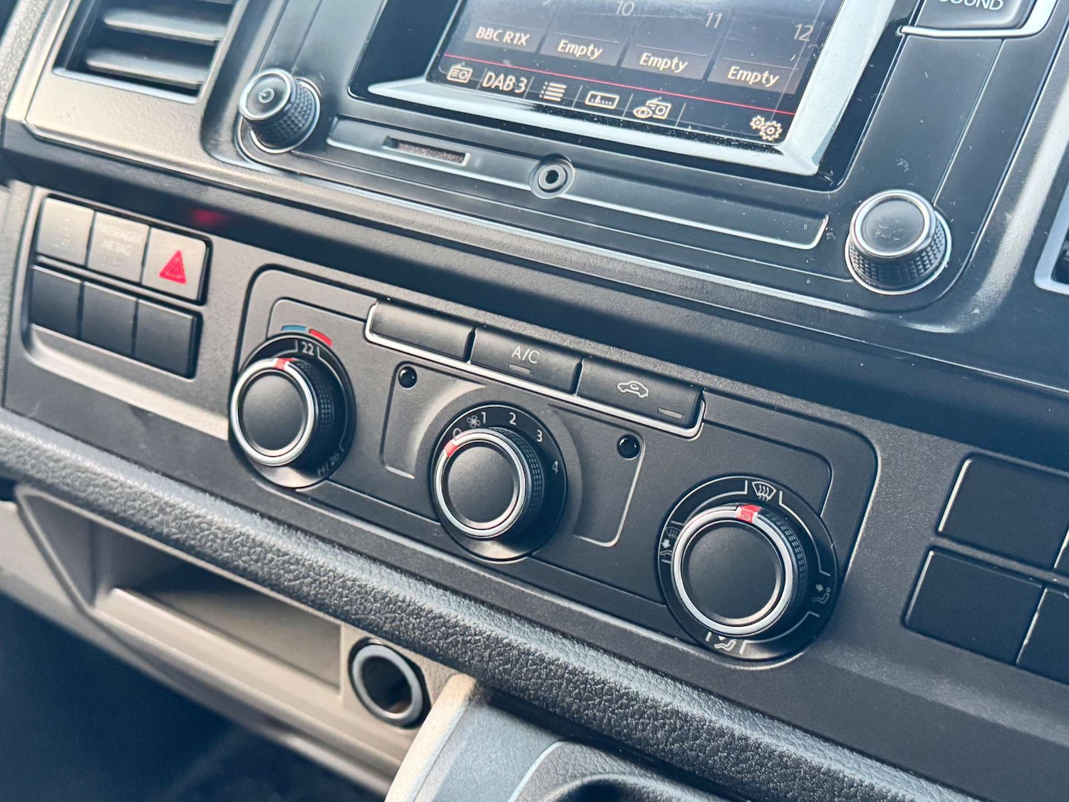 Used Volkswagen Transporter 2018 for sale - 77201554: Photo 7