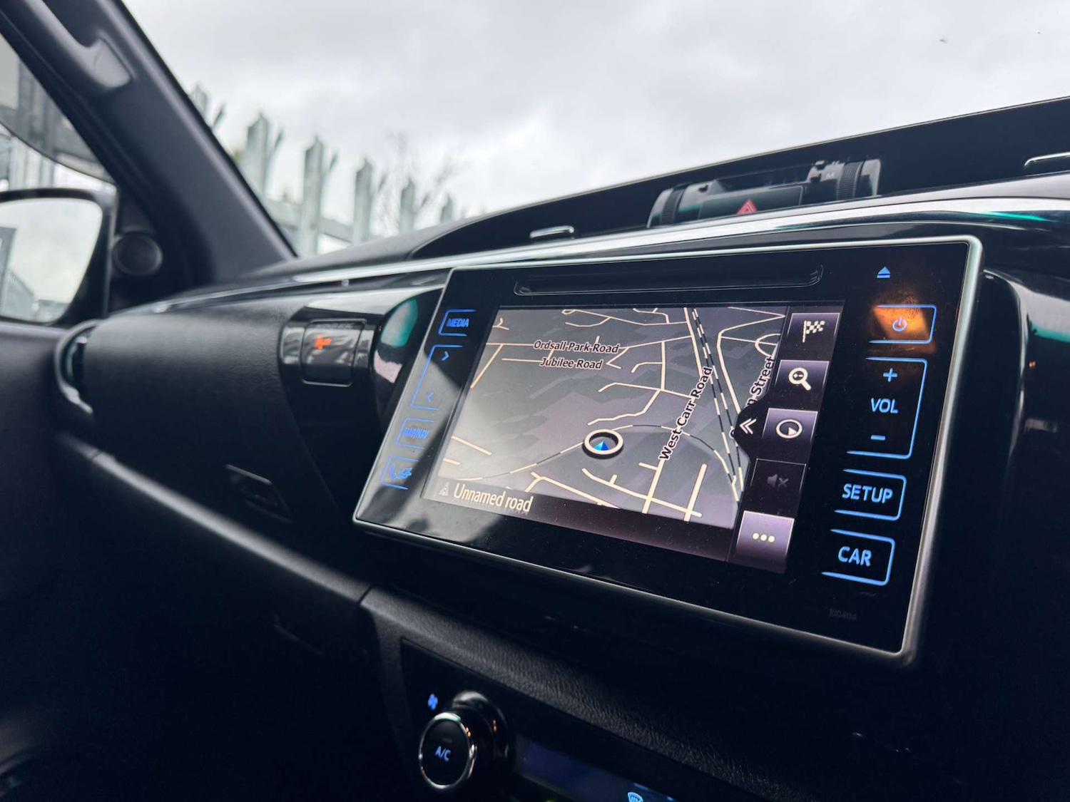 Used Toyota Hilux 2019 for sale - 77299351: Photo 12