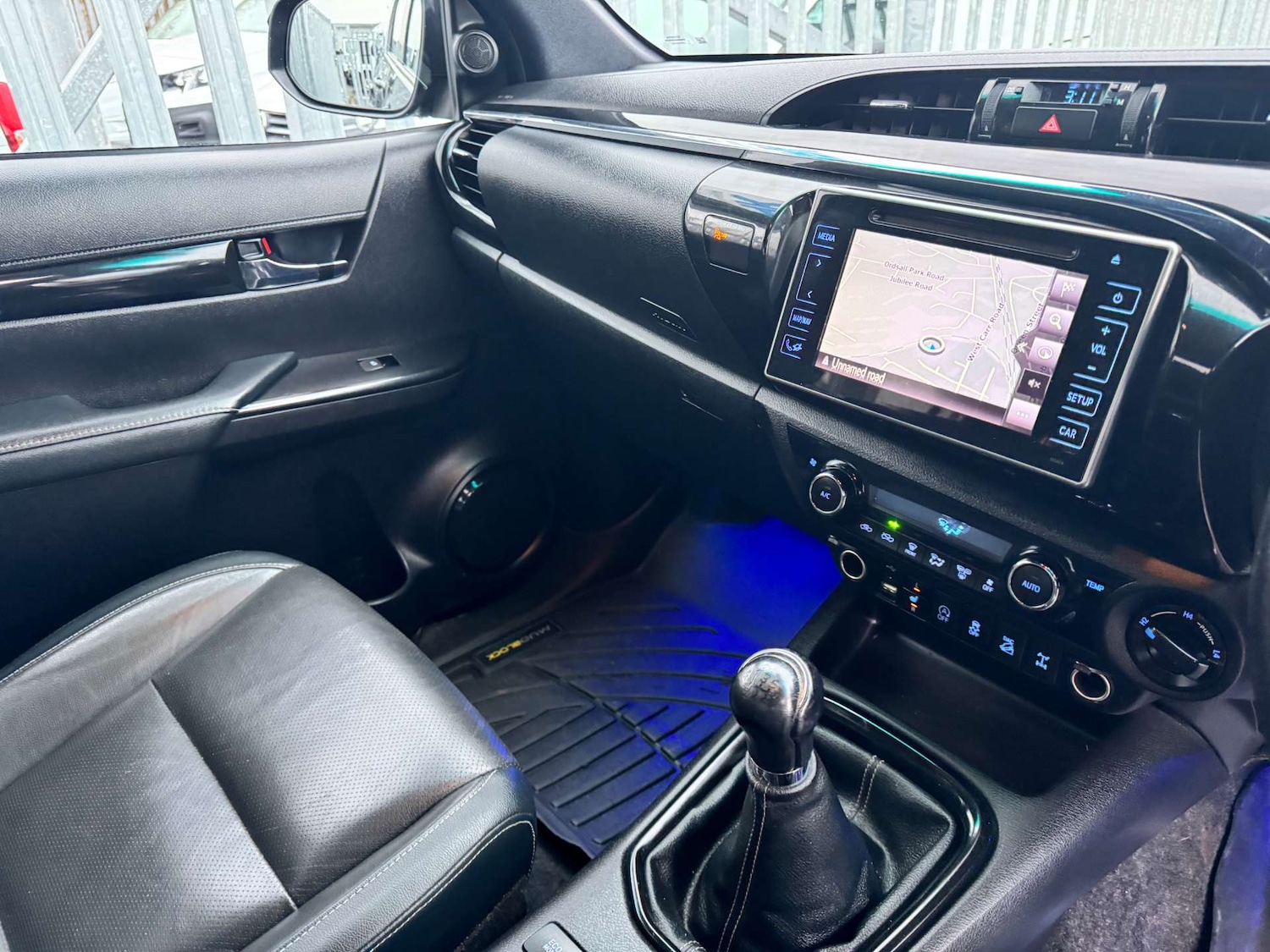 Used Toyota Hilux 2019 for sale - 77299351: Photo 14