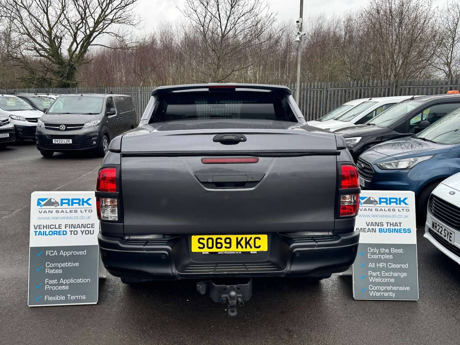 Used Toyota Hilux 2019 for sale - 77299351: Photo 28