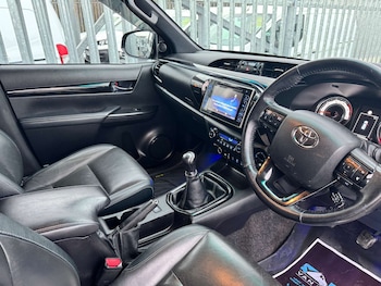 Used Toyota Hilux 2019 for sale - 77299351: Photo