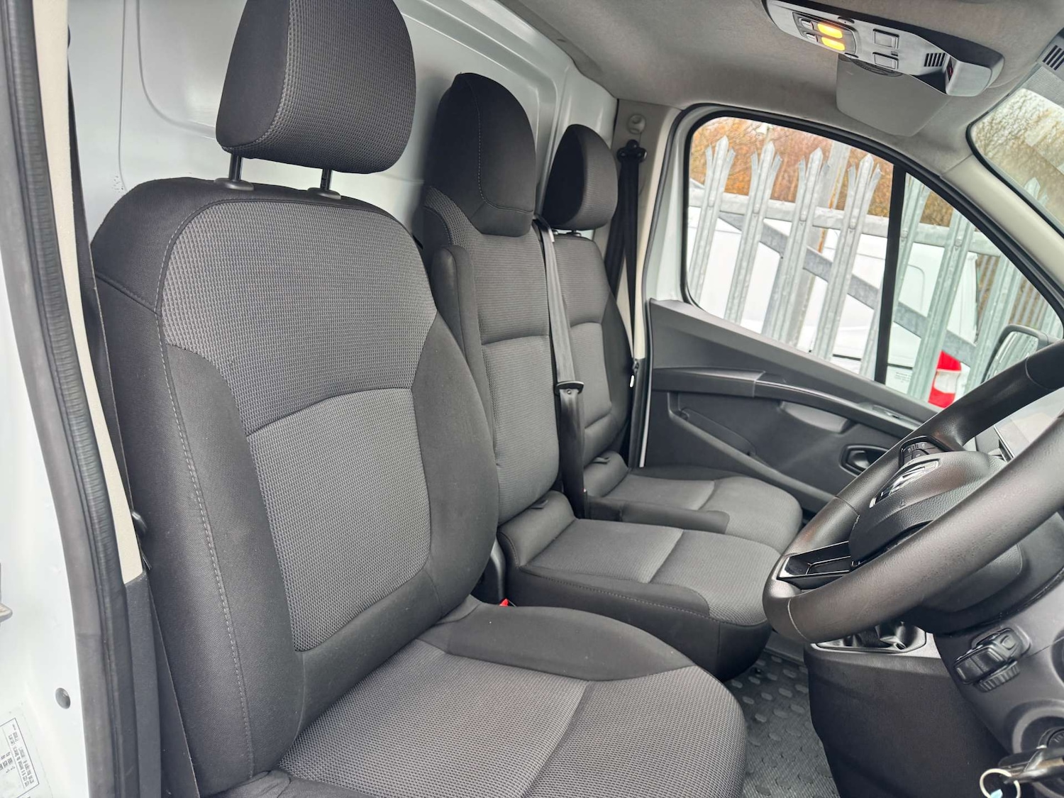 Used Renault Trafic 2023 for sale - 76829902: Photo 26