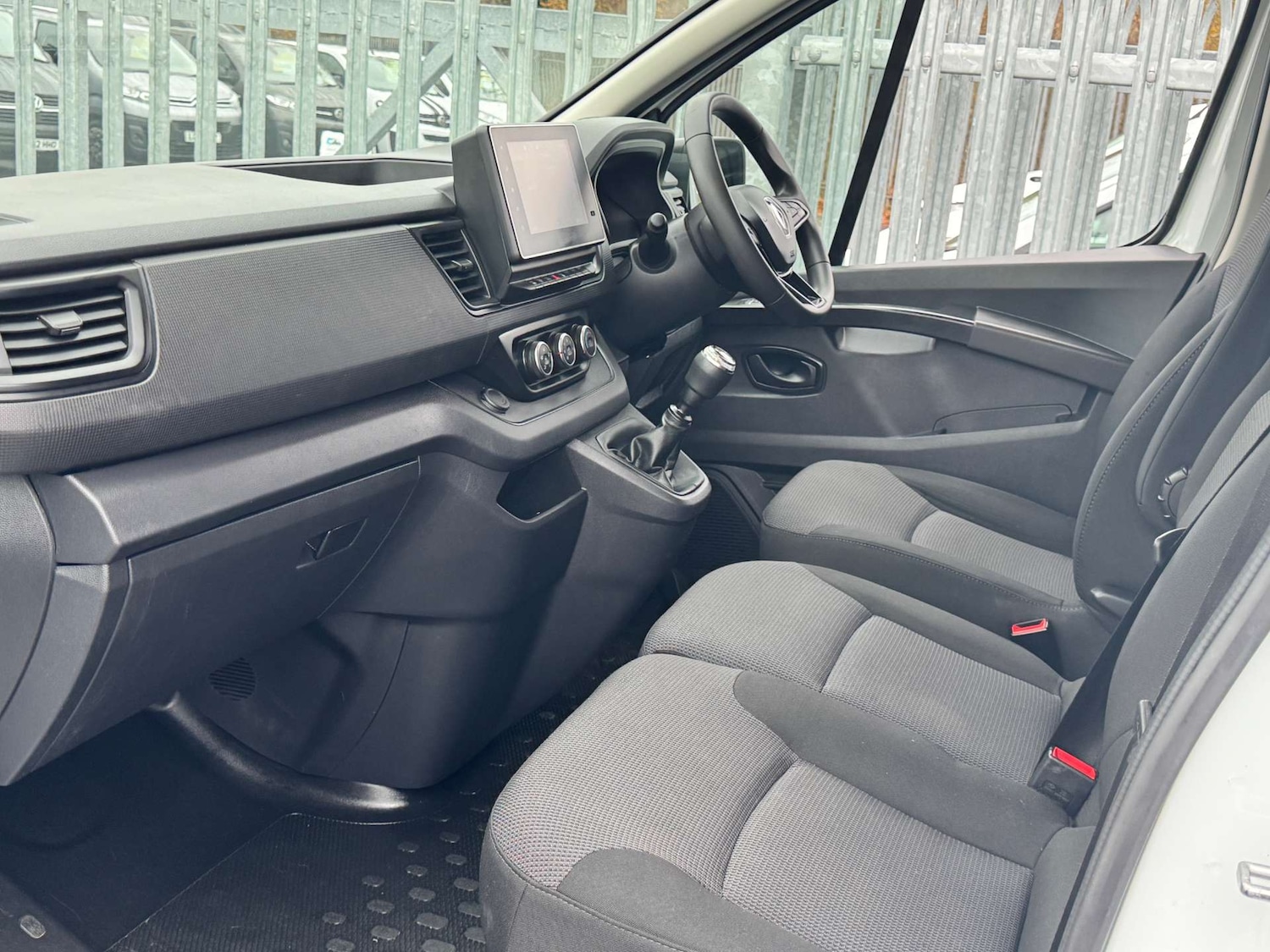 Used Renault Trafic 2023 for sale - 76829902: Photo 31