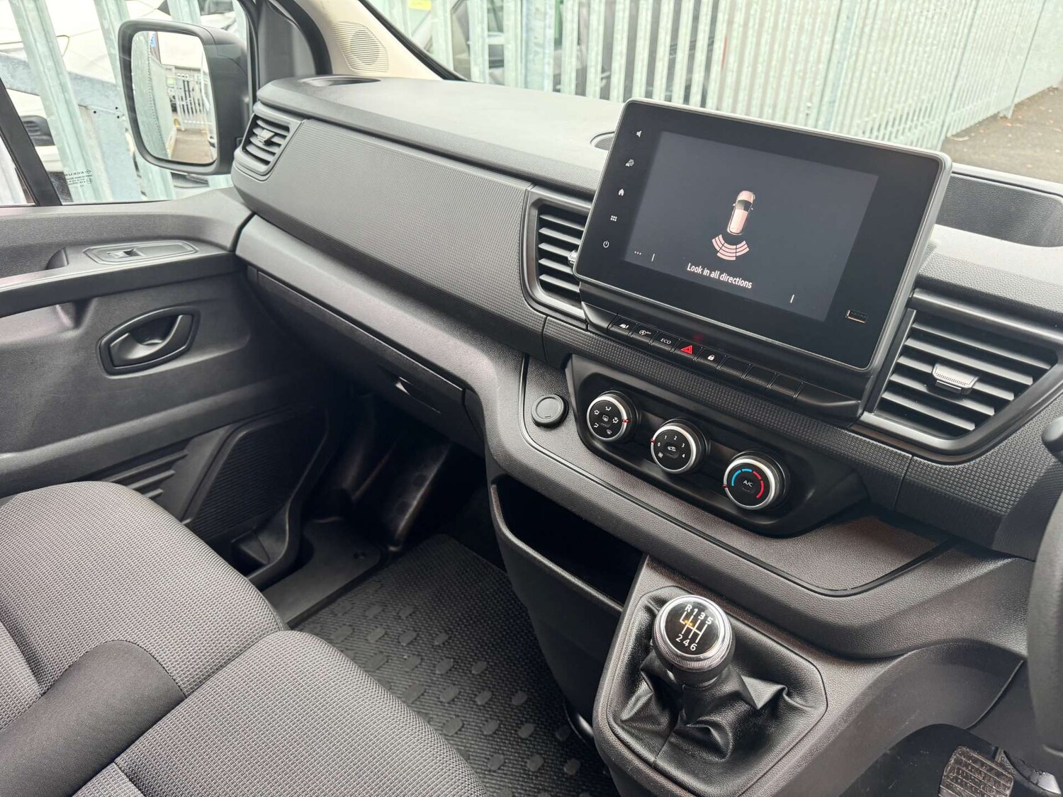 Used Renault Trafic 2023 for sale - 76829902: Photo 5