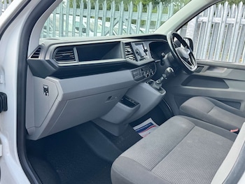 Used Volkswagen Transporter 2021 for sale - 75498647: Photo