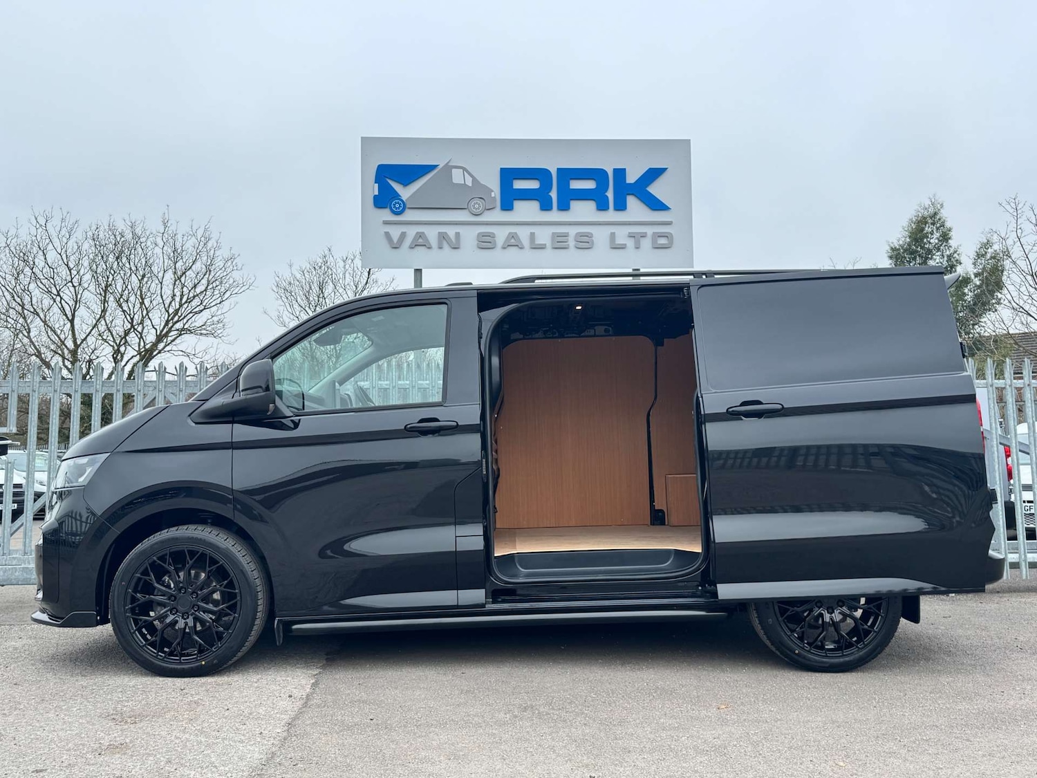 Used Volkswagen Transporter 2025 for sale - 77964834: Photo 2