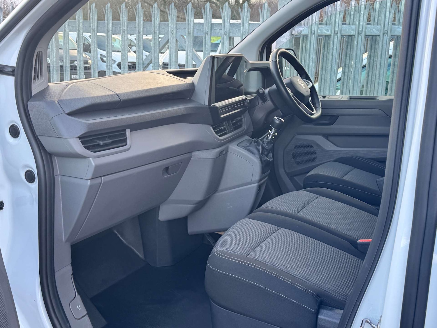 Used Volkswagen Transporter 2025 for sale - 77494191: Photo 38