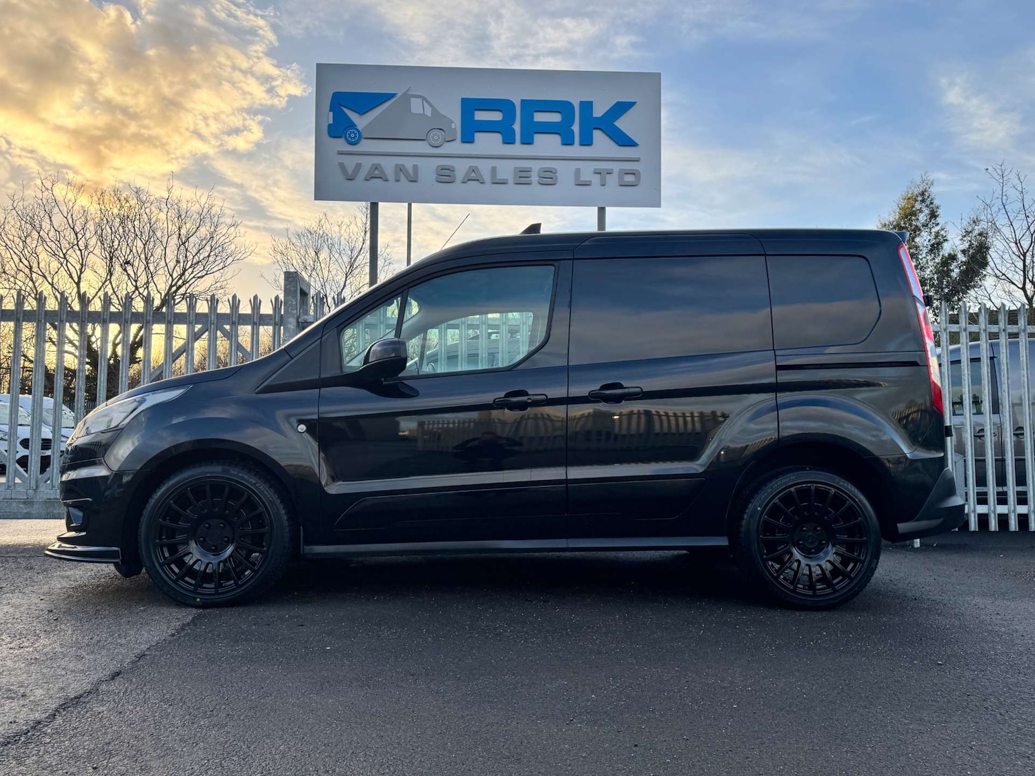 Used Ford Transit Connect 2020 for sale - 77172447: Photo 2