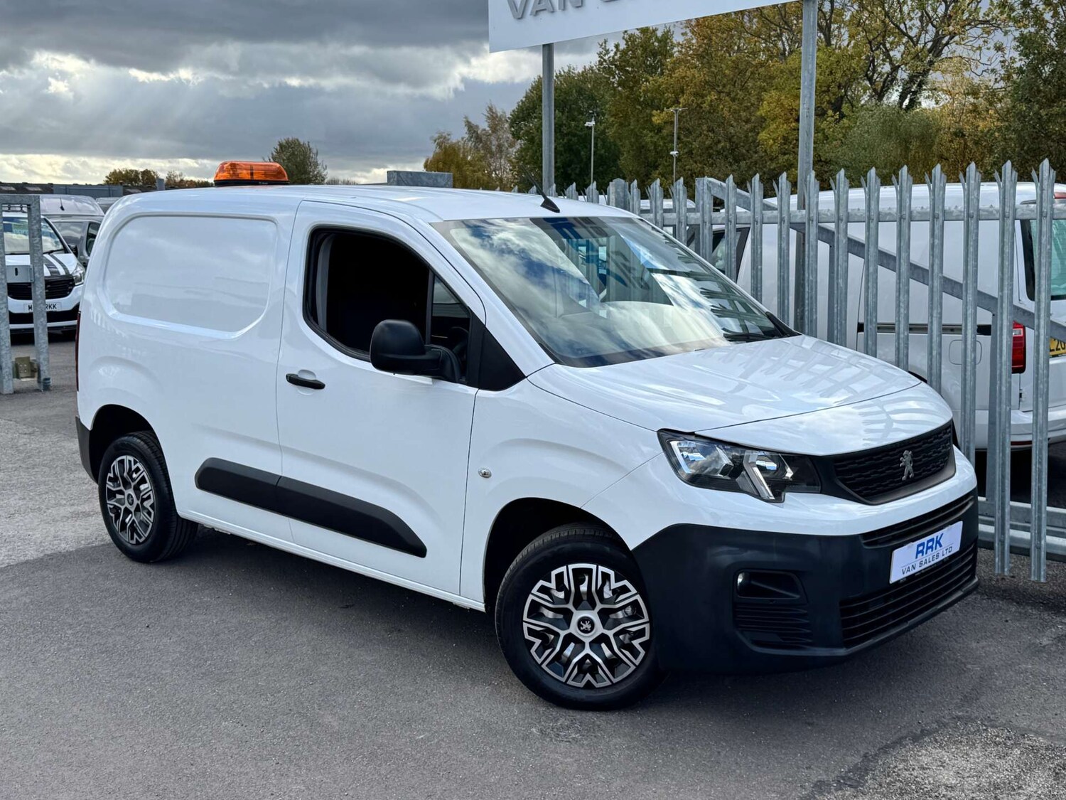 Used Peugeot Partner 2021 for sale - 76600990: Photo 20