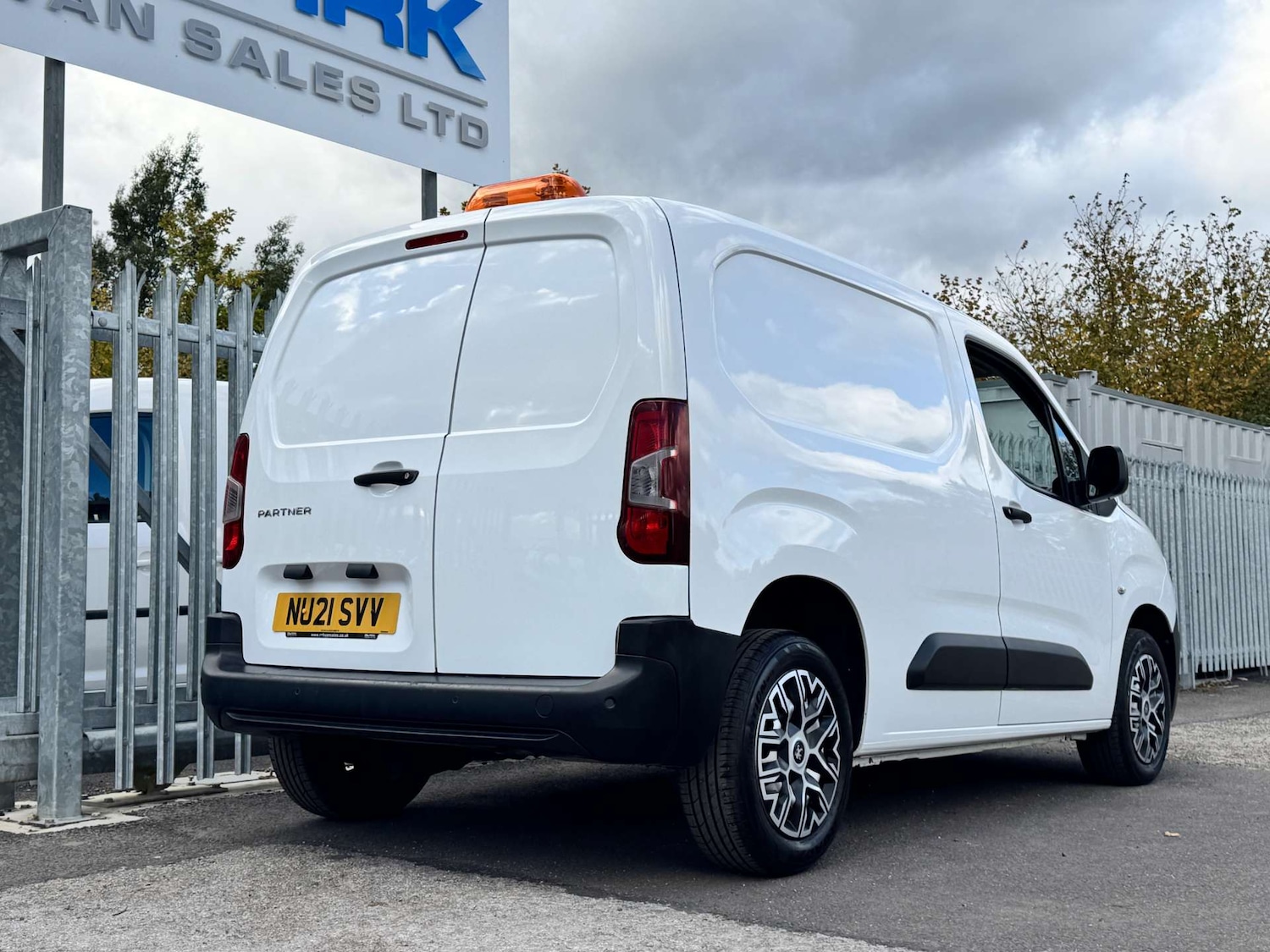 Used Peugeot Partner 2021 for sale - 76600990: Photo 21