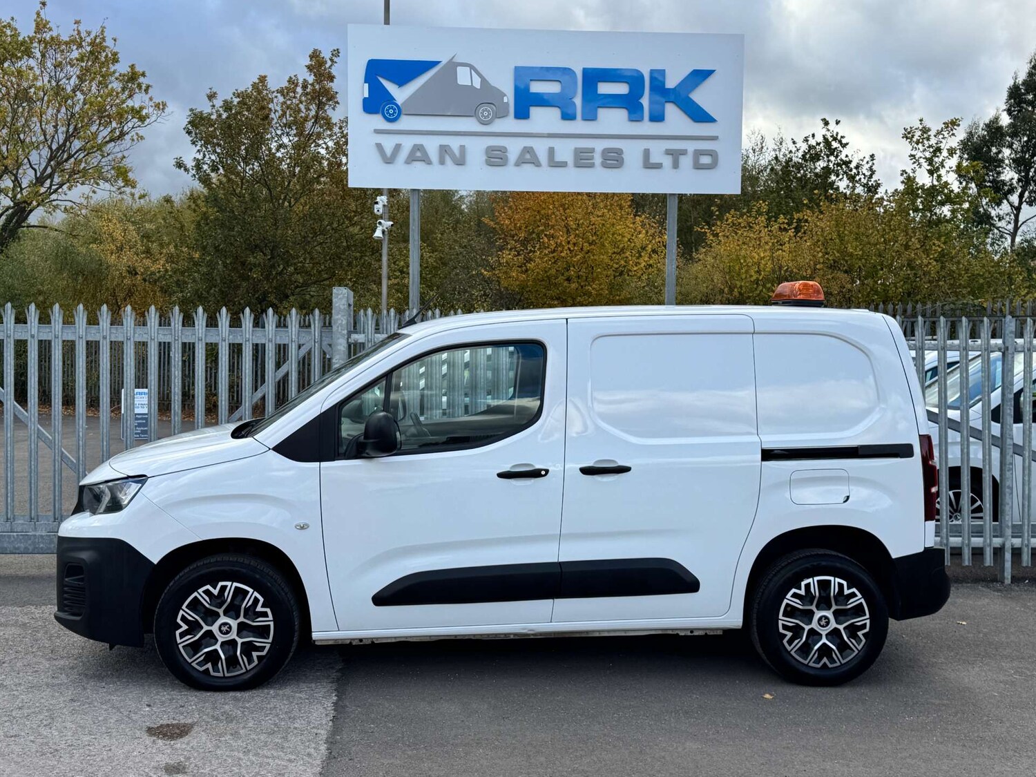 Used Peugeot Partner 2021 for sale - 76600990: Photo 25