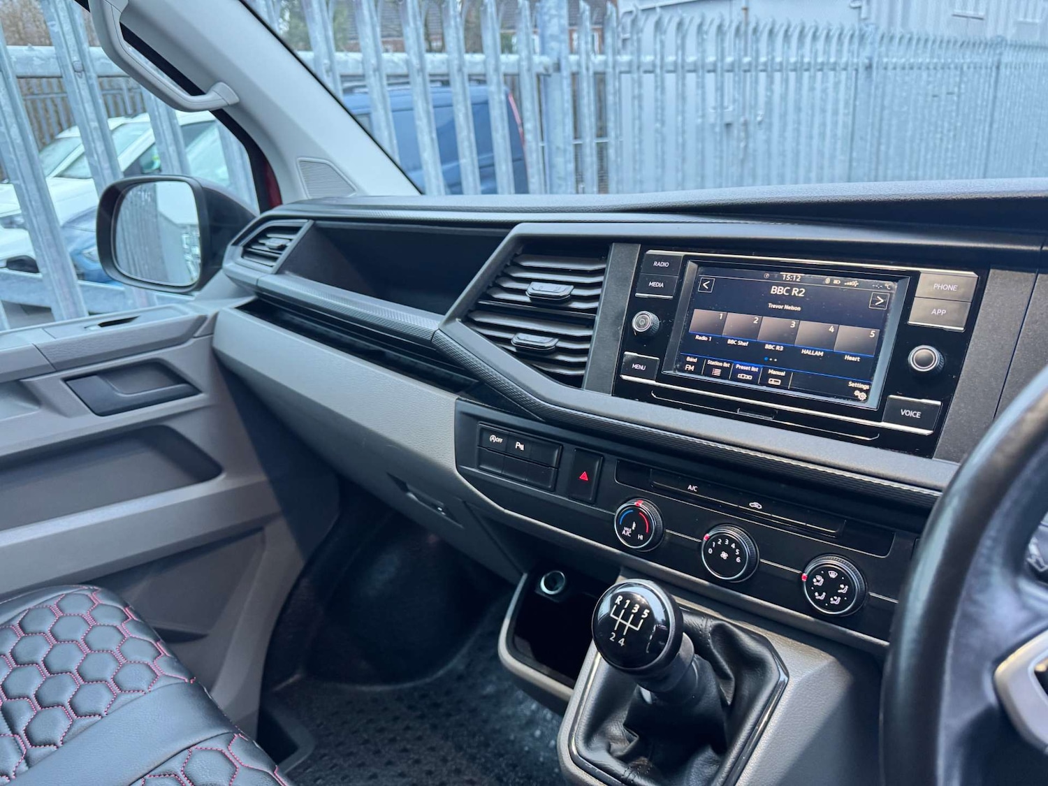 Used Volkswagen Transporter 2020 for sale - 77393375: Photo 11