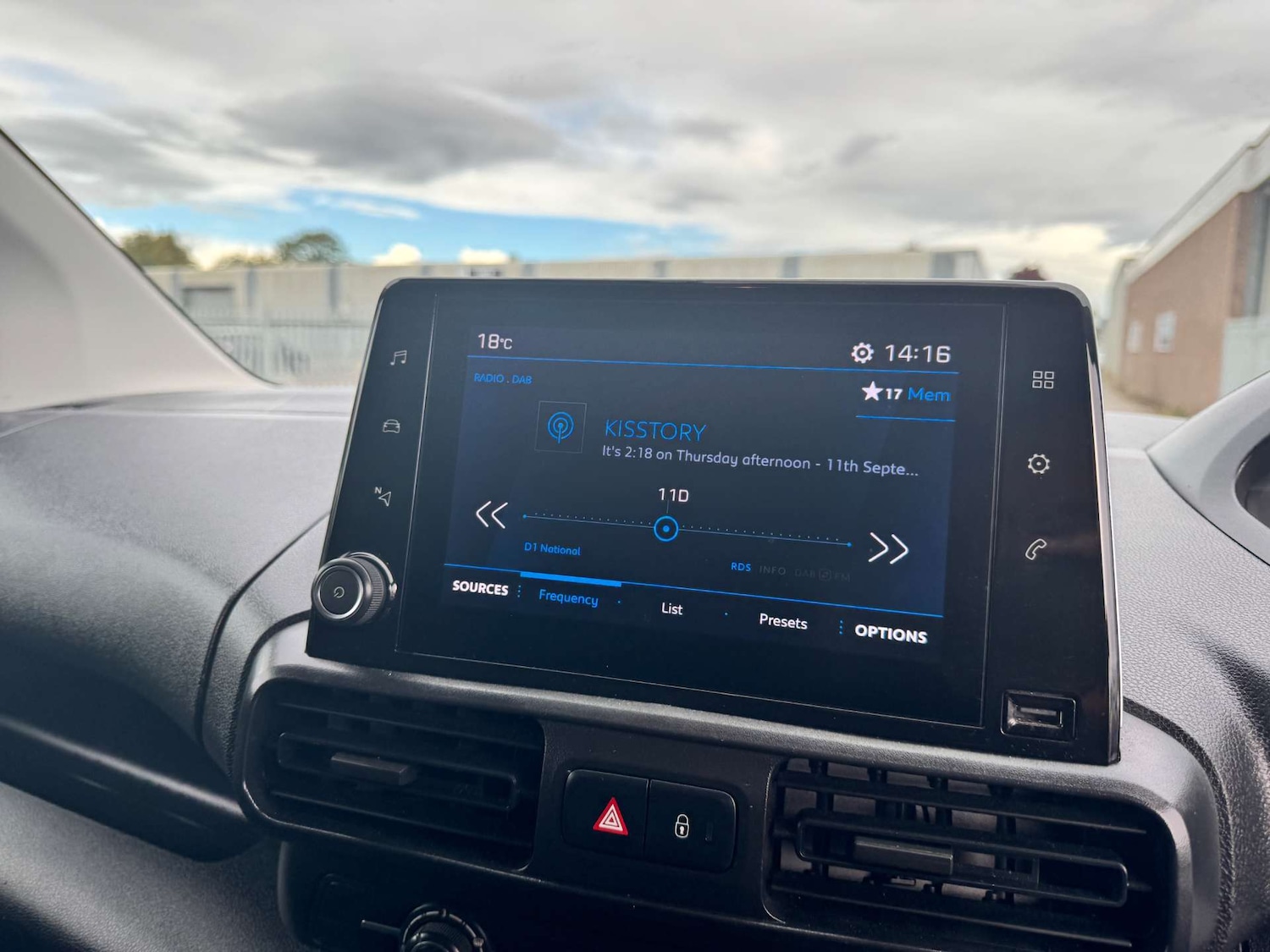 Used Peugeot Partner 2021 for sale - 76402692: Photo 15