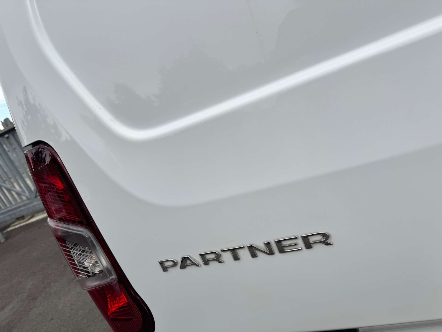 Used Peugeot Partner 2021 for sale - 76402692: Photo 16