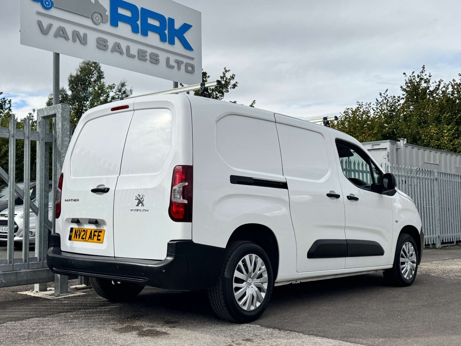 Used Peugeot Partner 2021 for sale - 76402692: Photo 17