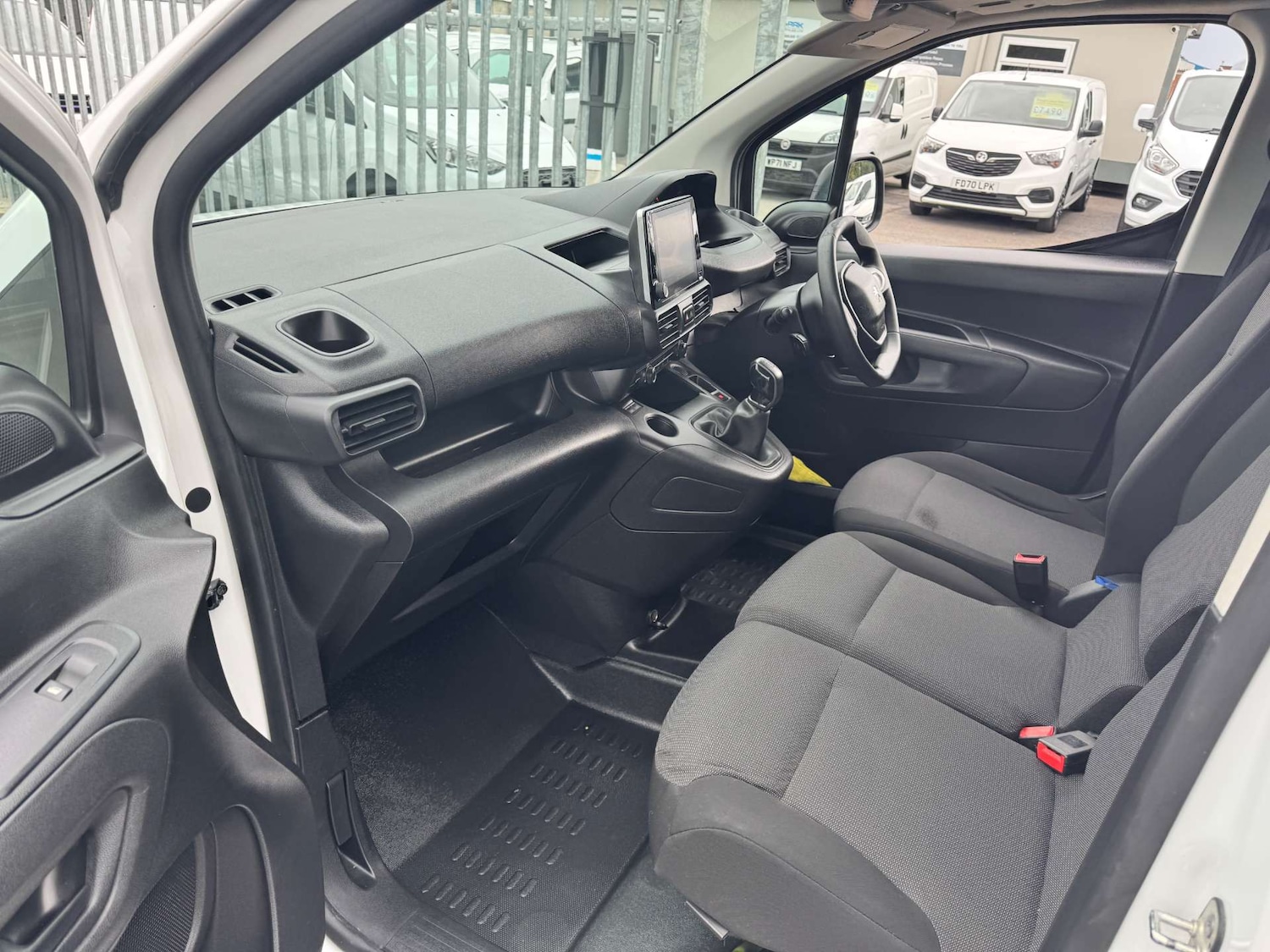 Used Peugeot Partner 2021 for sale - 76402692: Photo 18