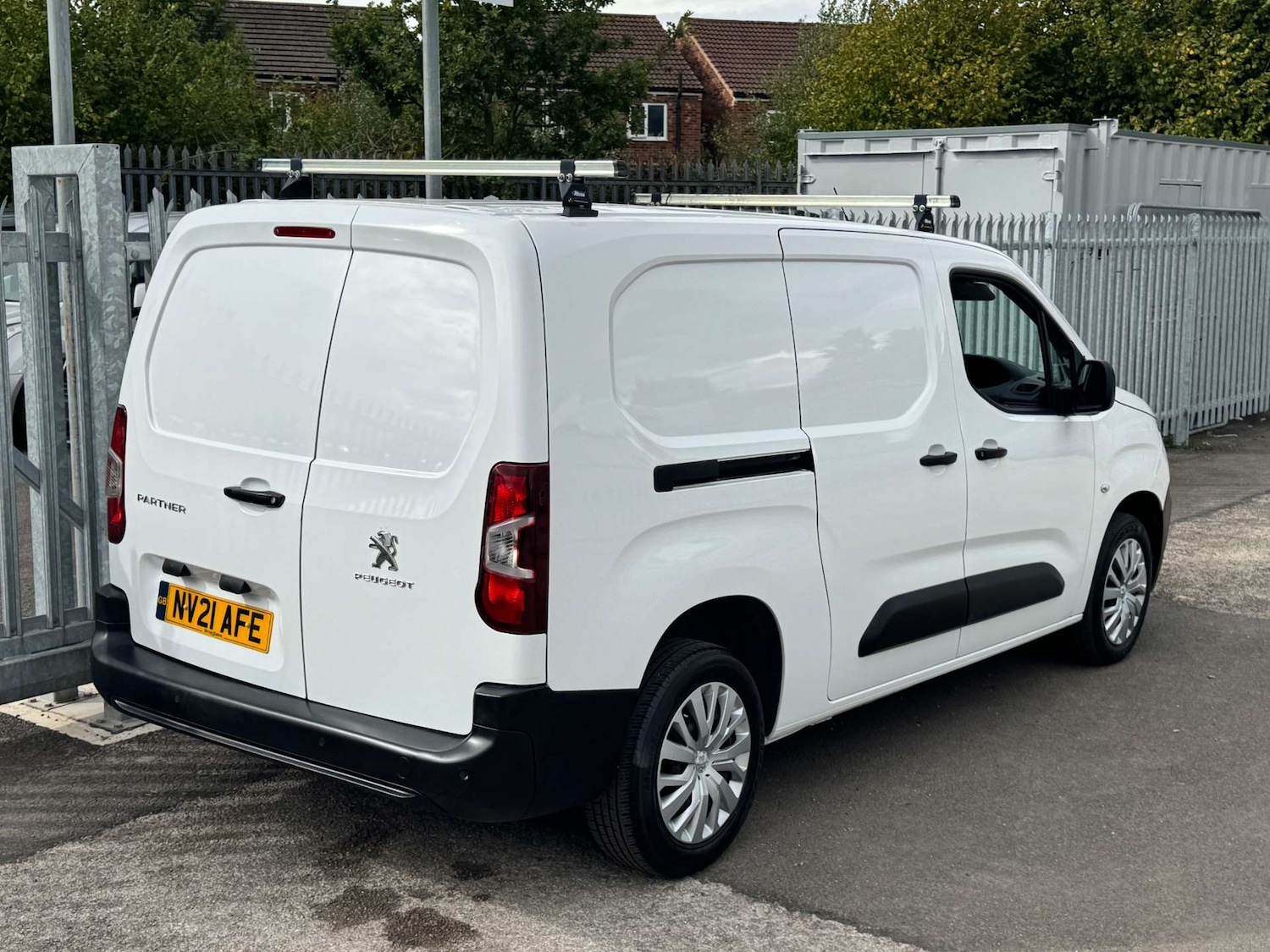 Used Peugeot Partner 2021 for sale - 76402692: Photo 25