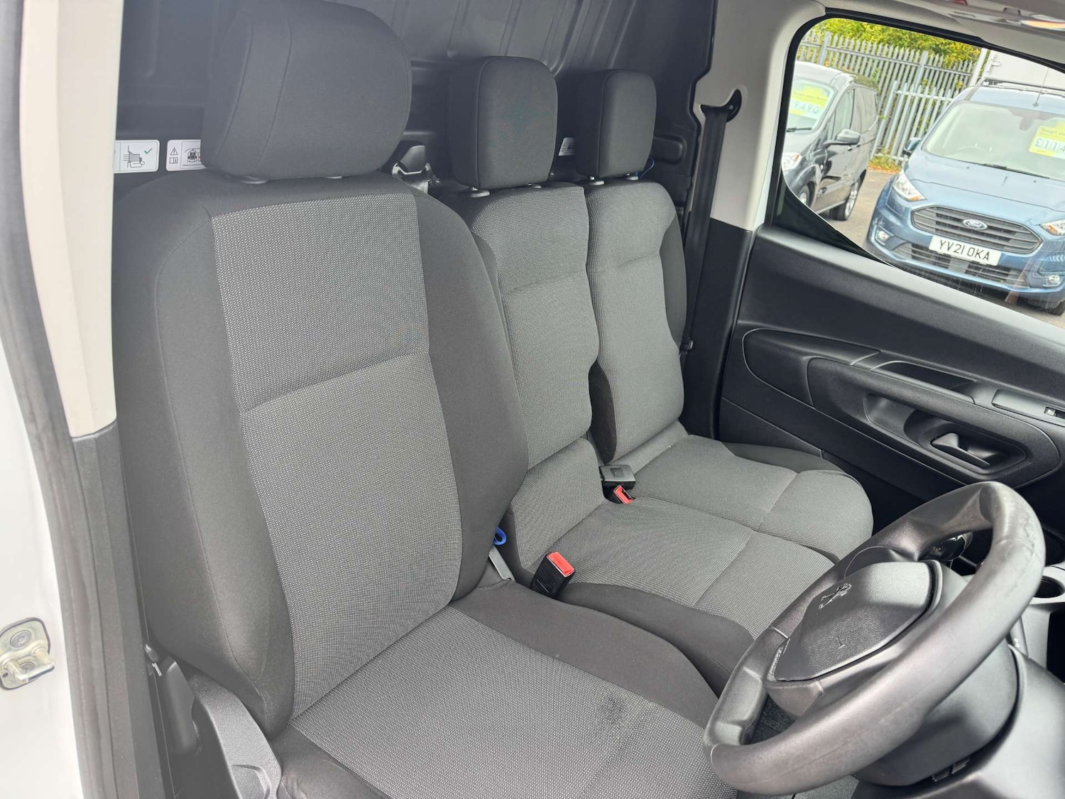 Used Peugeot Partner 2021 for sale - 76402692: Photo 33