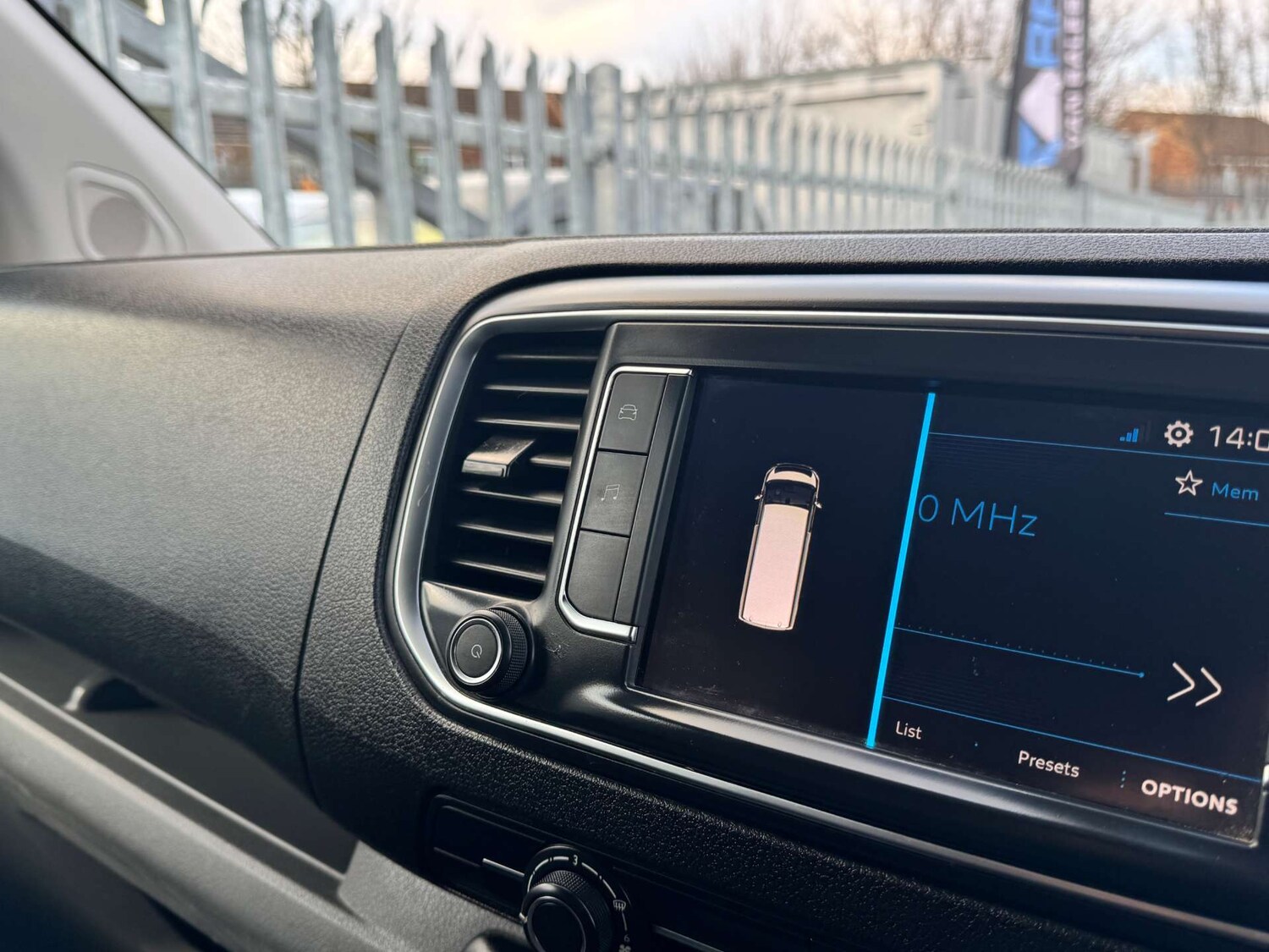 Used Peugeot Expert 2019 for sale - 76907712: Photo 17