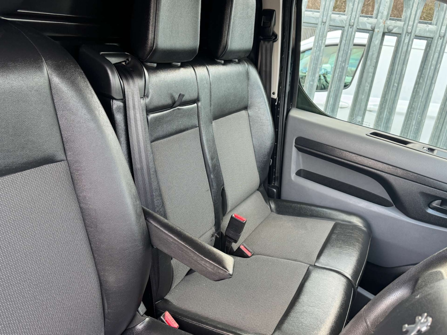 Used Peugeot Expert 2019 for sale - 76907712: Photo 24