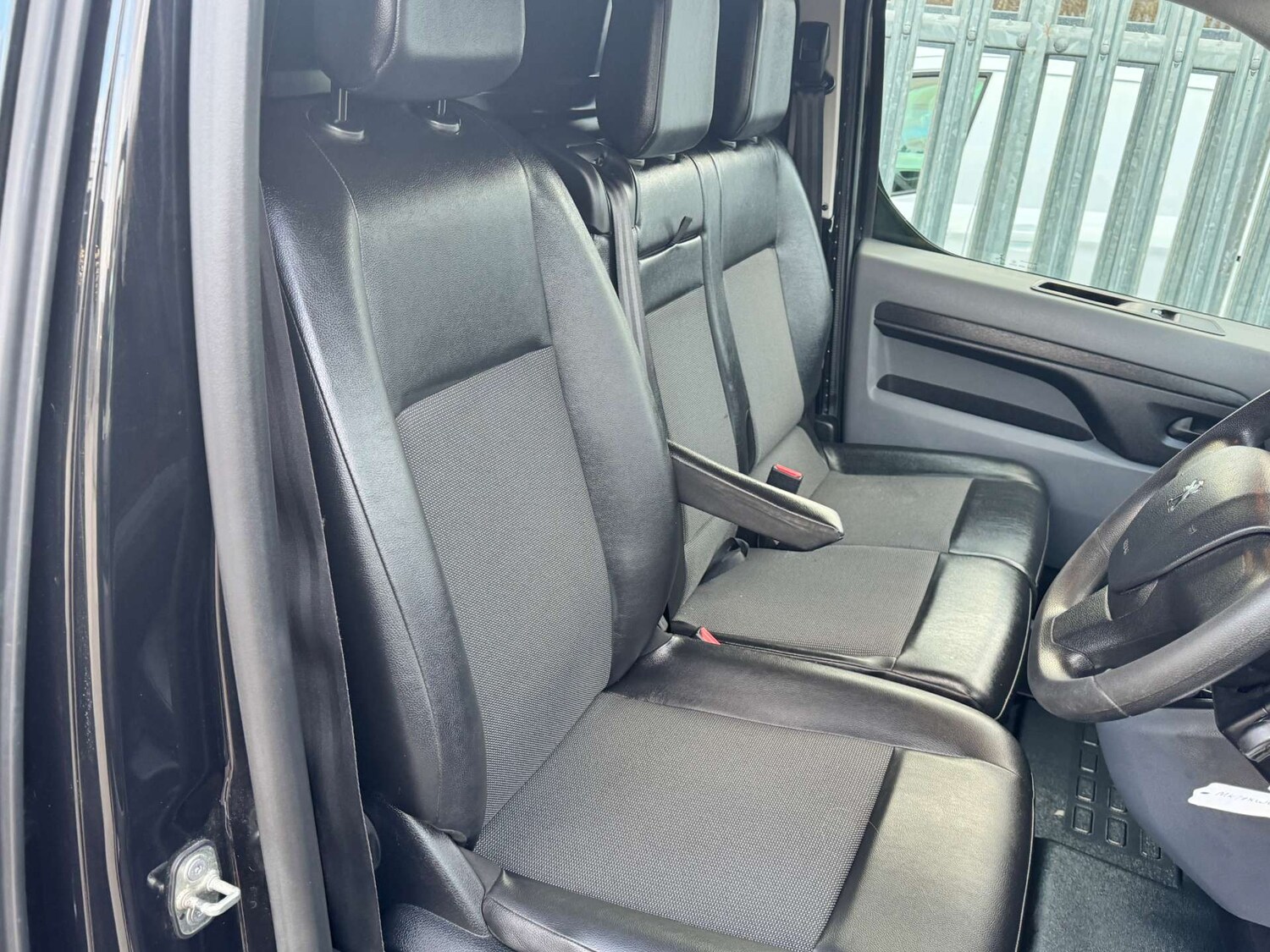 Used Peugeot Expert 2019 for sale - 76907712: Photo 25