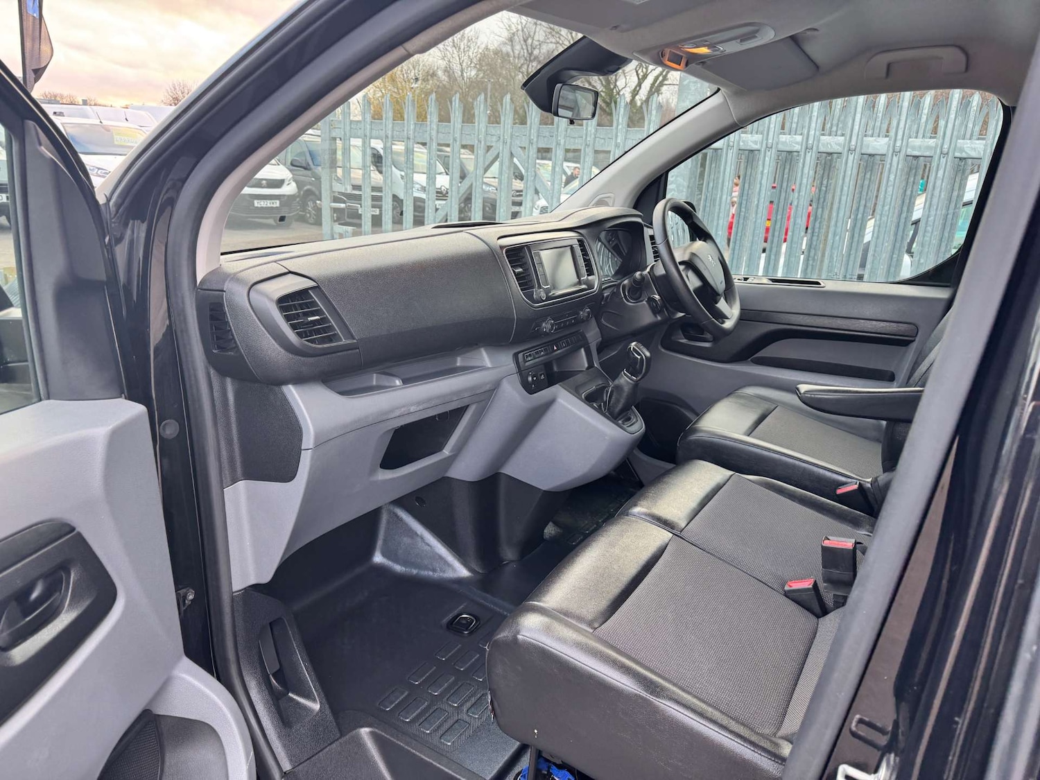 Used Peugeot Expert 2019 for sale - 76907712: Photo 29