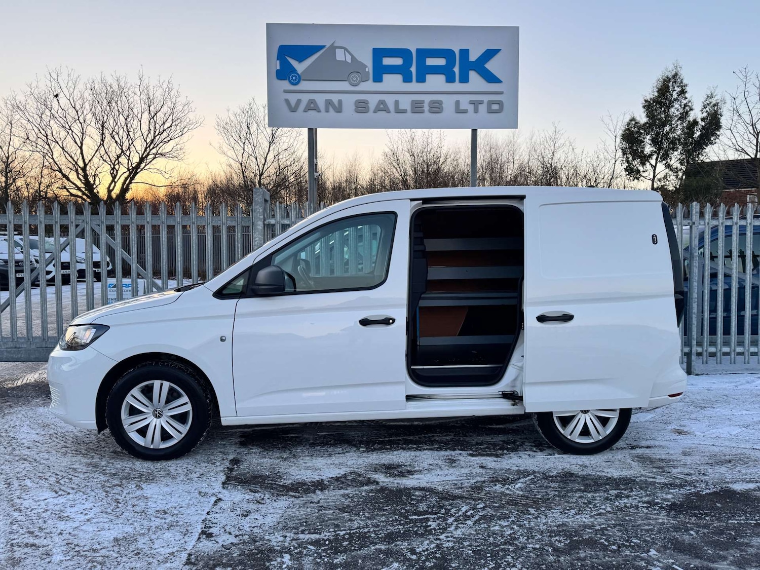 Used Volkswagen Caddy 2022 for sale - 77112883: Photo 2