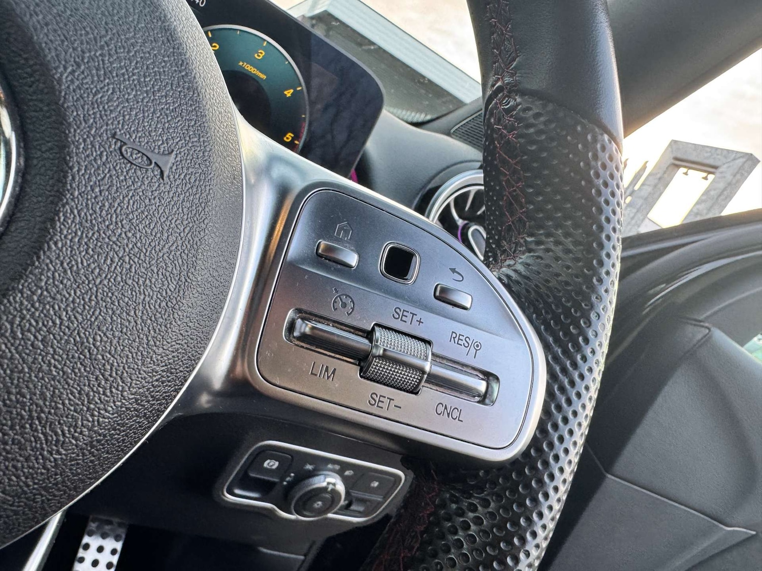 Used Mercedes-Benz GLB 2023 for sale - 77702643: Photo 20