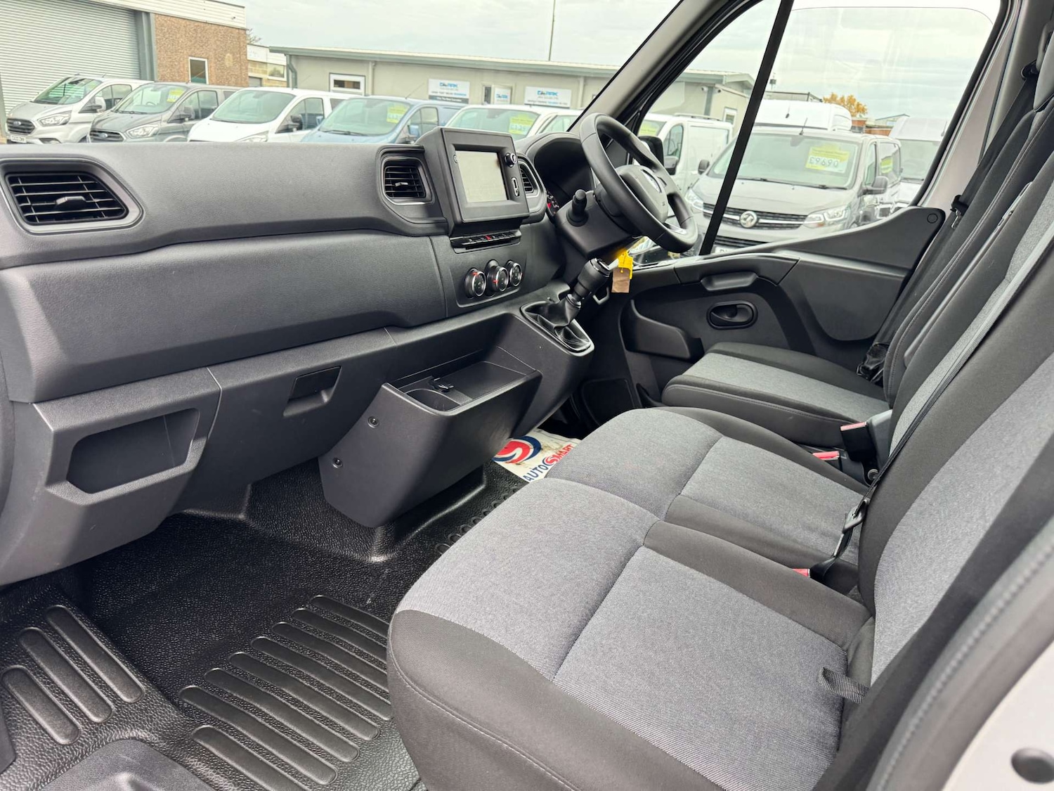 Used Renault Master 2024 for sale - 76481439: Photo 28