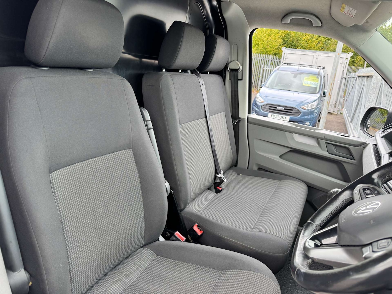 Used Volkswagen Transporter 2021 for sale - 76601233: Photo 9