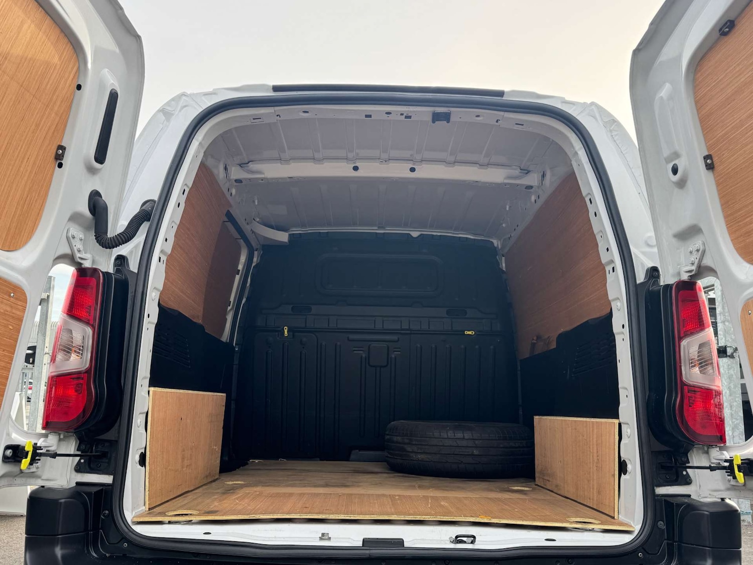 Used Peugeot Partner 2023 for sale - 78198763: Photo 13