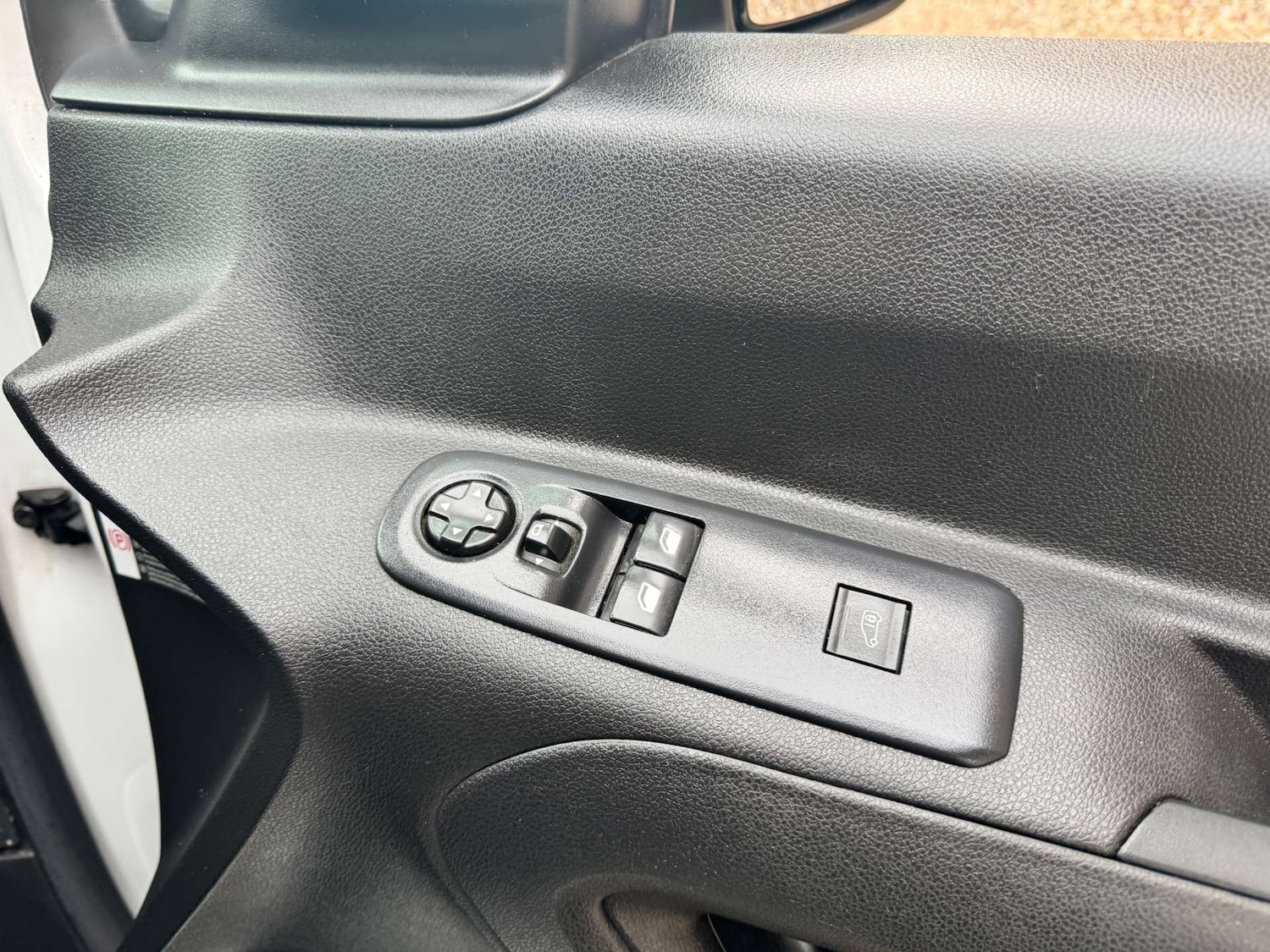 Used Peugeot Partner 2023 for sale - 78198763: Photo 21