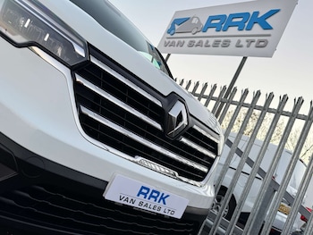 Used Renault Trafic 2022 for sale - 76705702: Photo