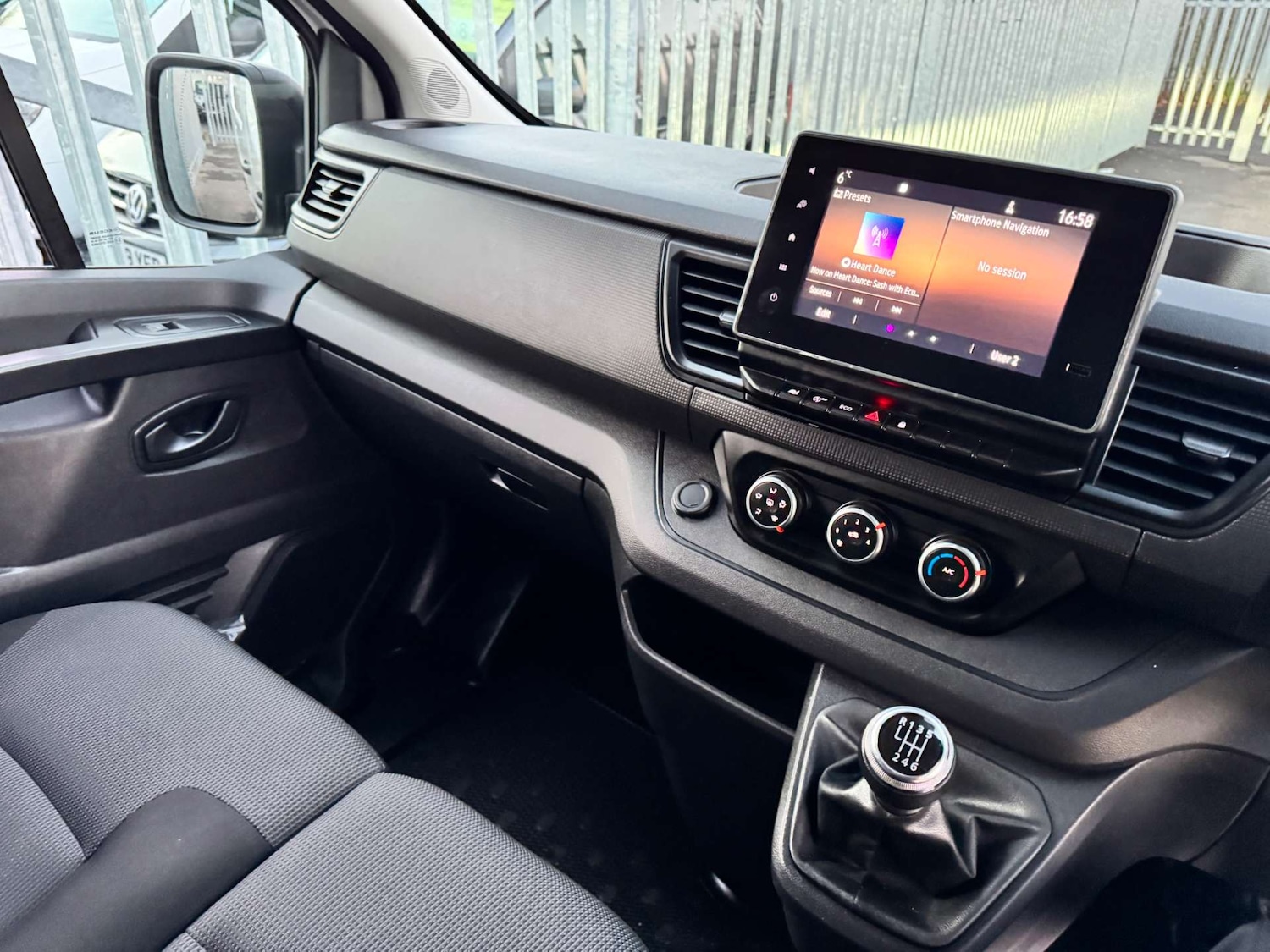 Used Renault Trafic 2022 for sale - 76705702: Photo 6