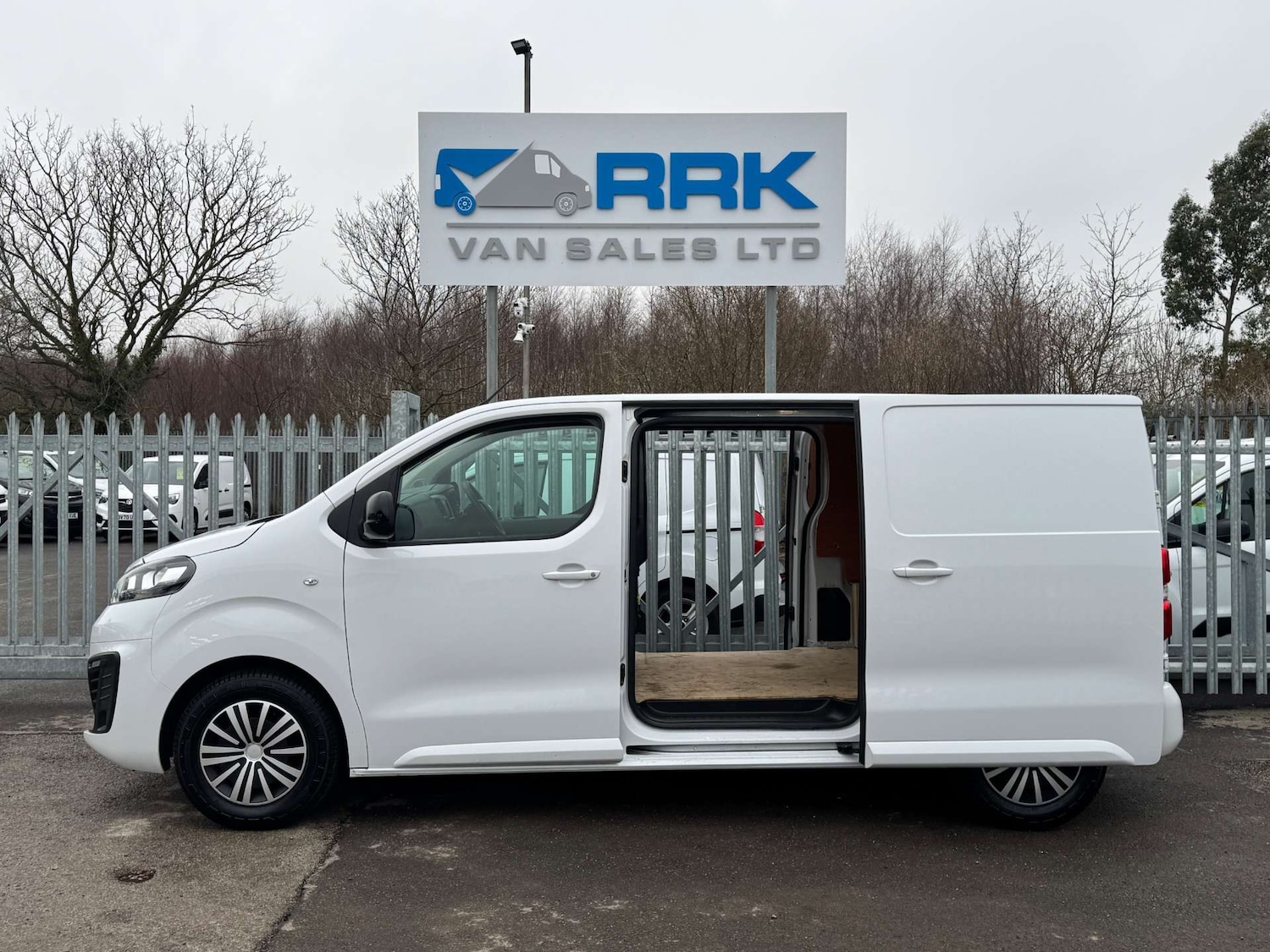 Used Vauxhall Vivaro 2022 for sale - 77329451: Photo 2
