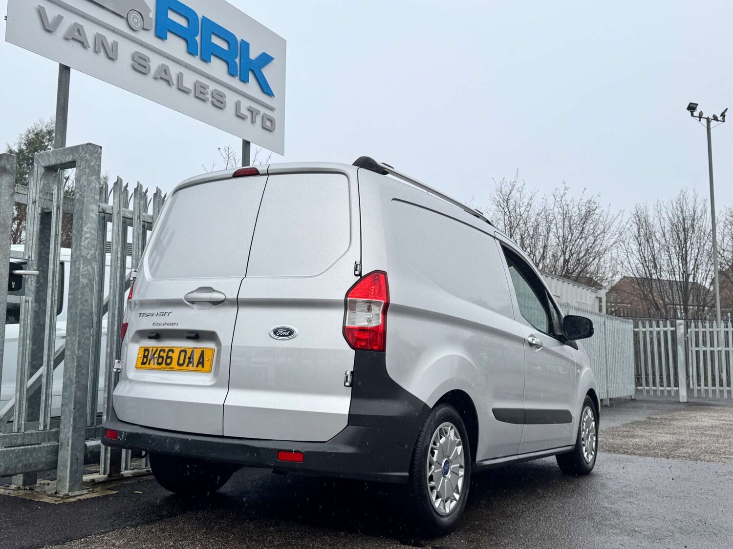 Used Ford Transit Courier 2017 for sale - 77245607: Photo 15