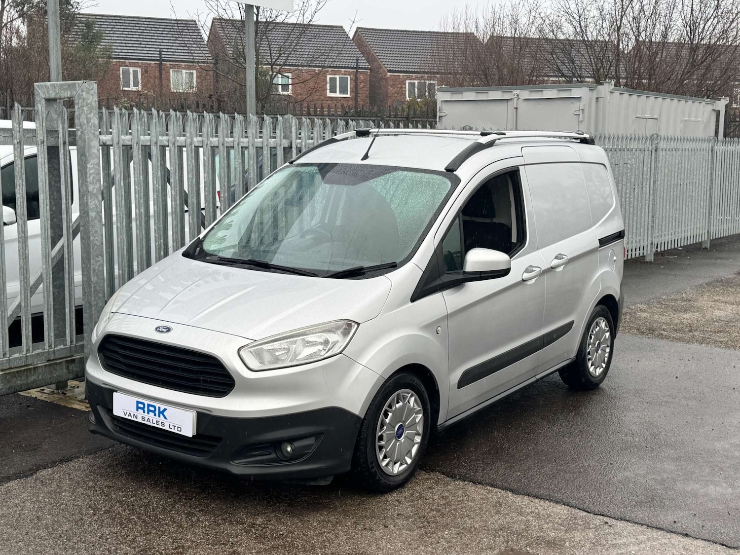 Used Ford Transit Courier 2017 for sale - 77245607: Photo 23