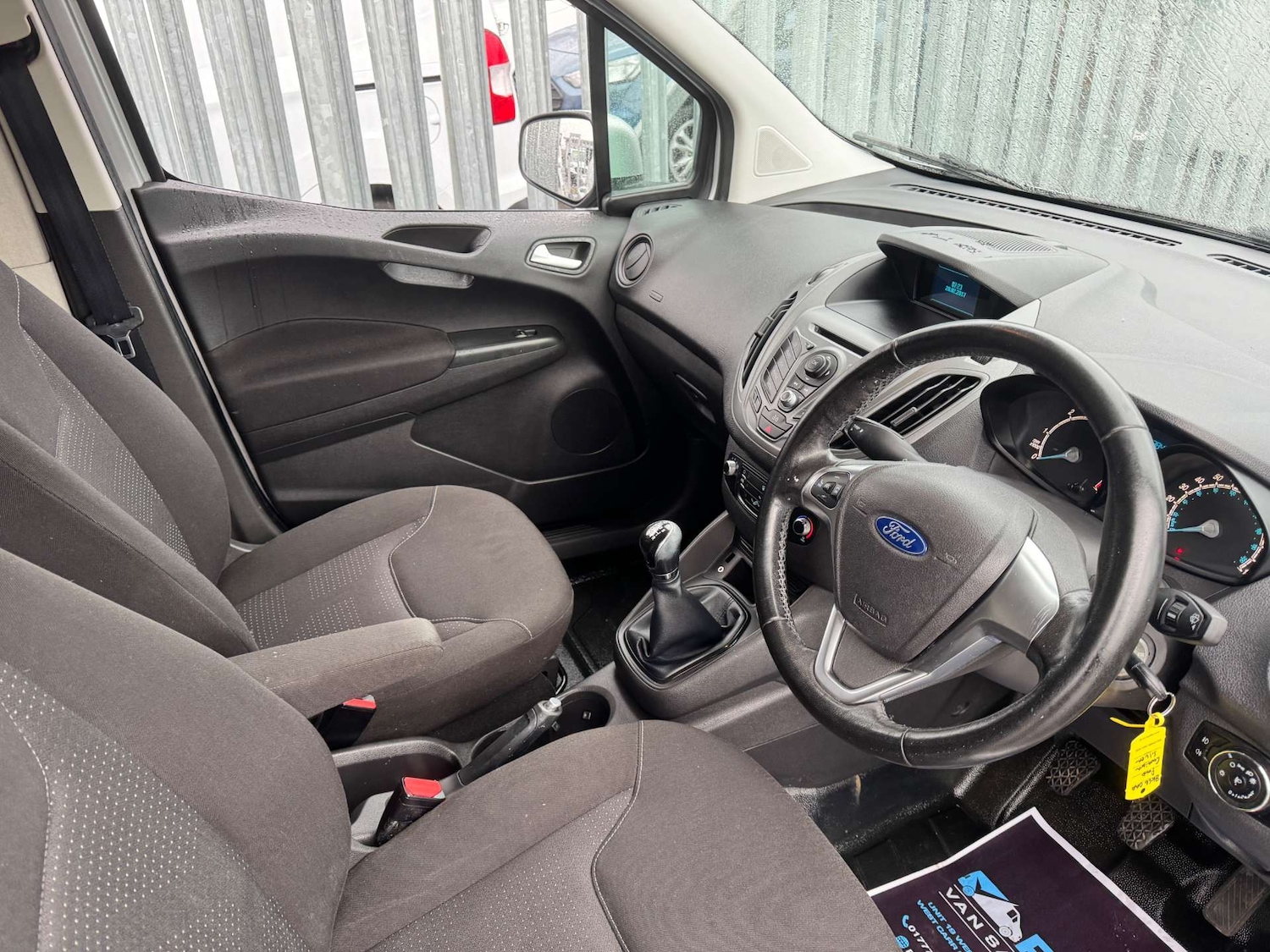 Used Ford Transit Courier 2017 for sale - 77245607: Photo 3
